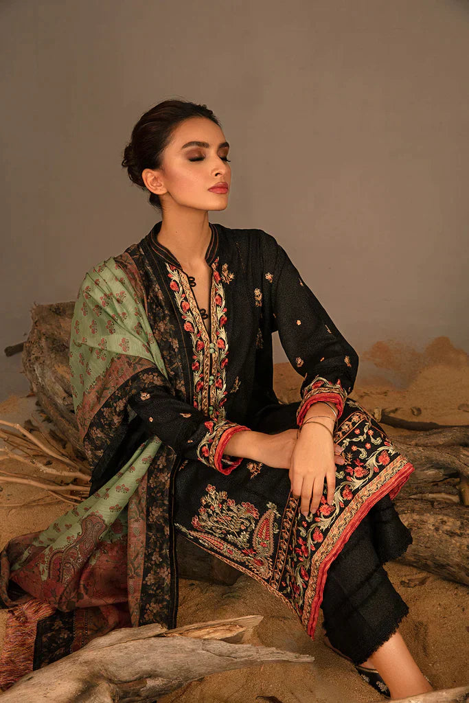Sobia Nazir | Autumn Winter 23 | 2A - by - Libasekhas UK - Registered Vendor of : Sobia Nazir - 100% Original Designer Dresss