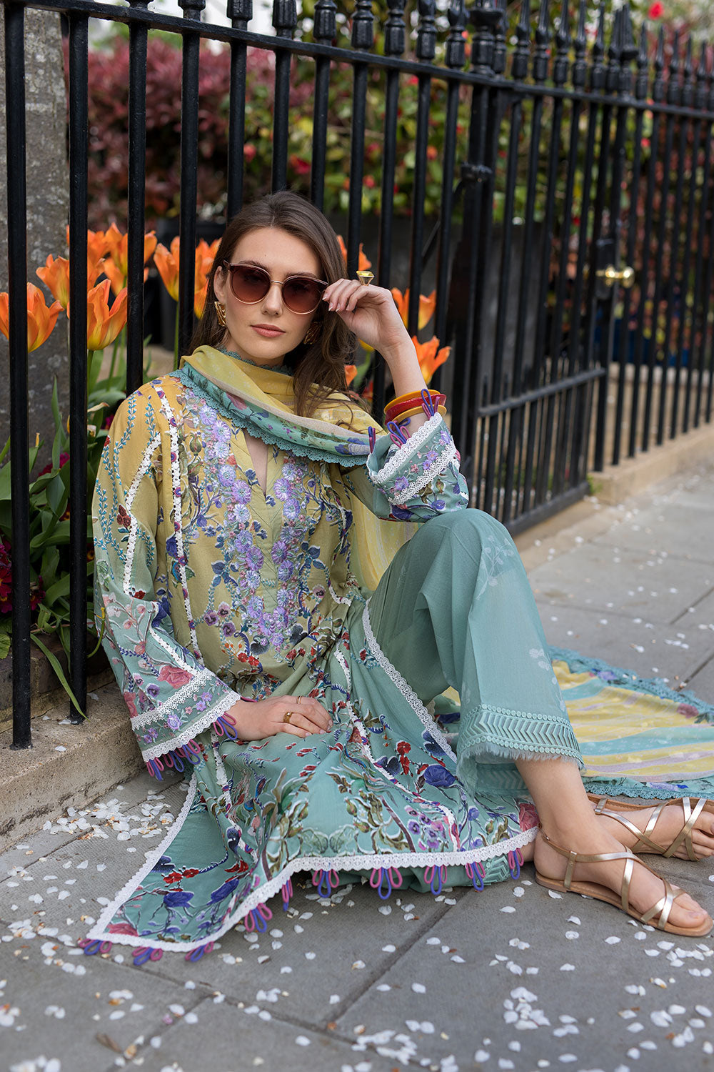 Sobia Nazir | Basics 25 | Design 2B - by - Libasekhas UK - Registered Vendor of : Sobia Nazir - 100% Original Designer Dresss