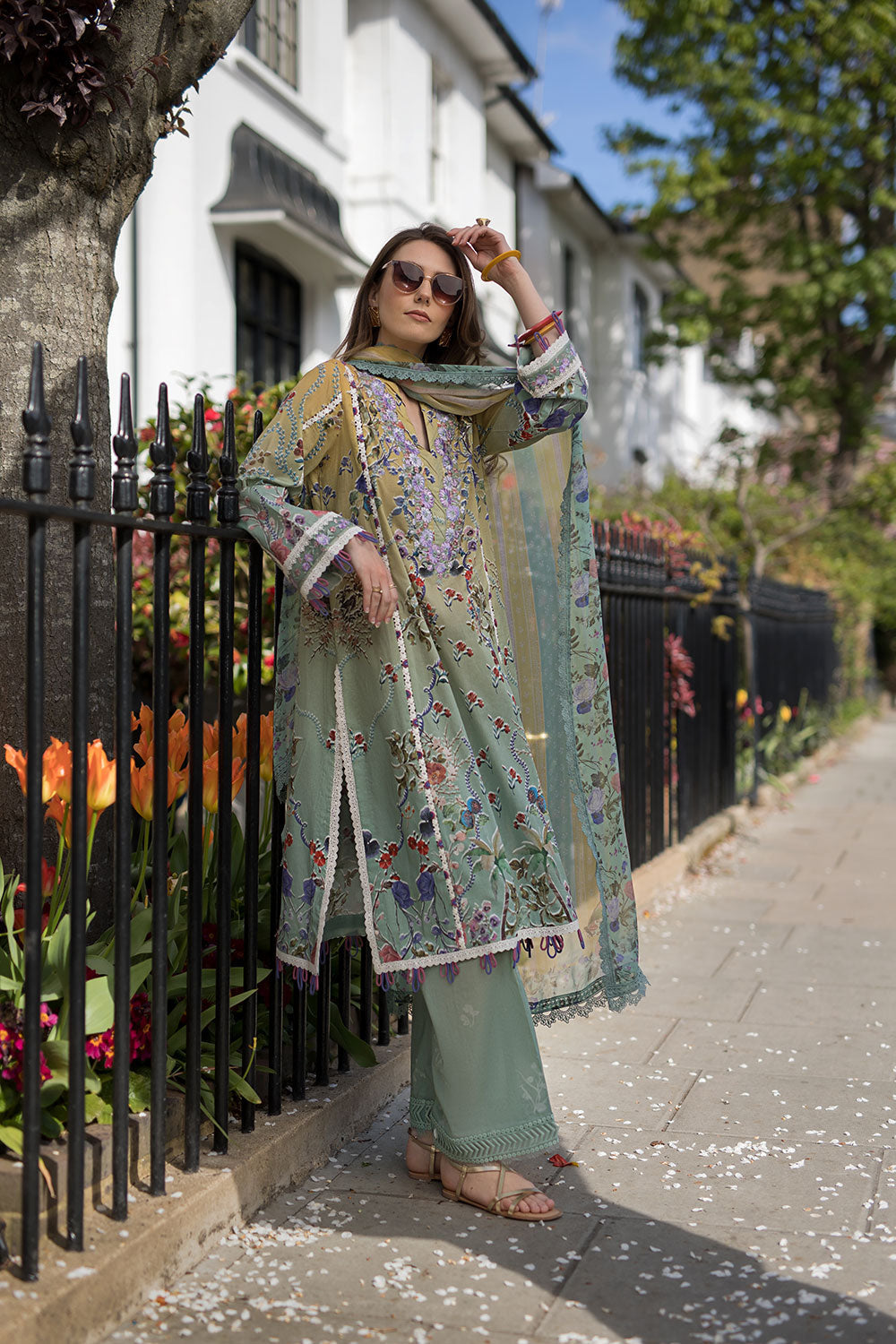 Sobia Nazir | Basics 25 | Design 2B - by - Libasekhas UK - Registered Vendor of : Sobia Nazir - 100% Original Designer Dresss