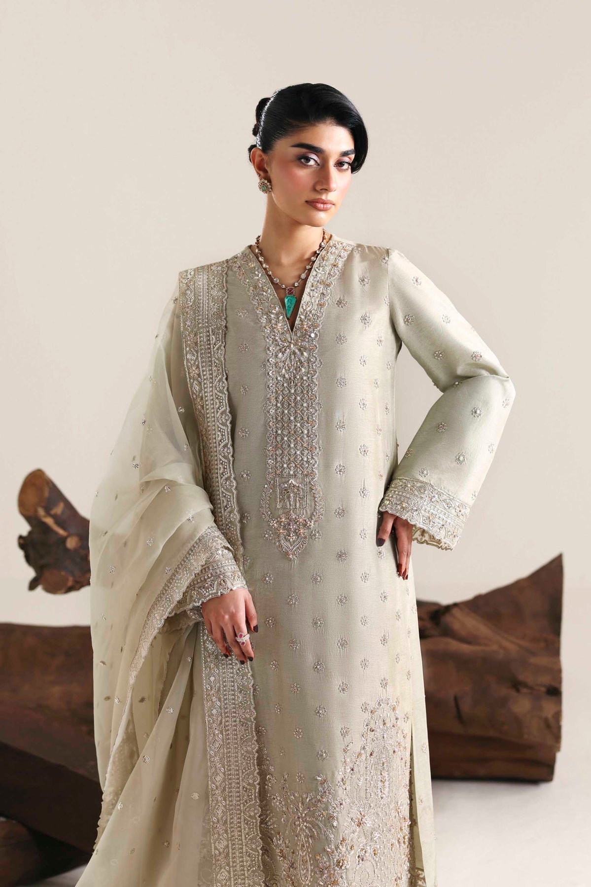 Akbar Aslam | Formal Pret | Aurex - by Libasekhas UK - Registered Vendor of : Akbar Aslam - 100% Original Designer Dress
