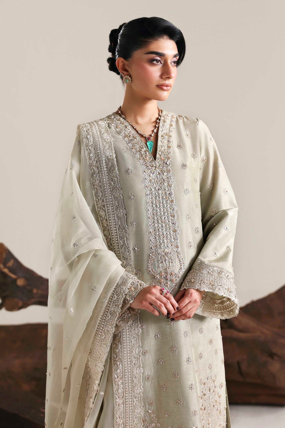 Akbar Aslam | Formal Pret | Aurex - by Libasekhas UK - Registered Vendor of : Akbar Aslam - 100% Original Designer Dress