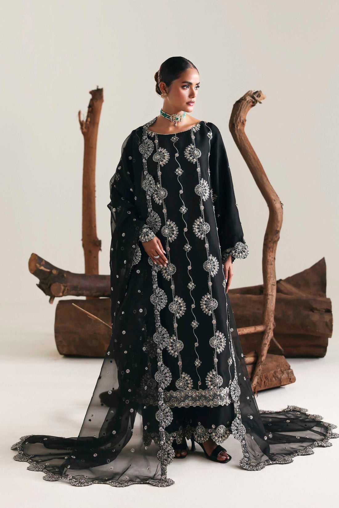 Akbar Aslam | Formal Pret | Caelis - by Libasekhas UK - Registered Vendor of : Akbar Aslam - 100% Original Designer Dress