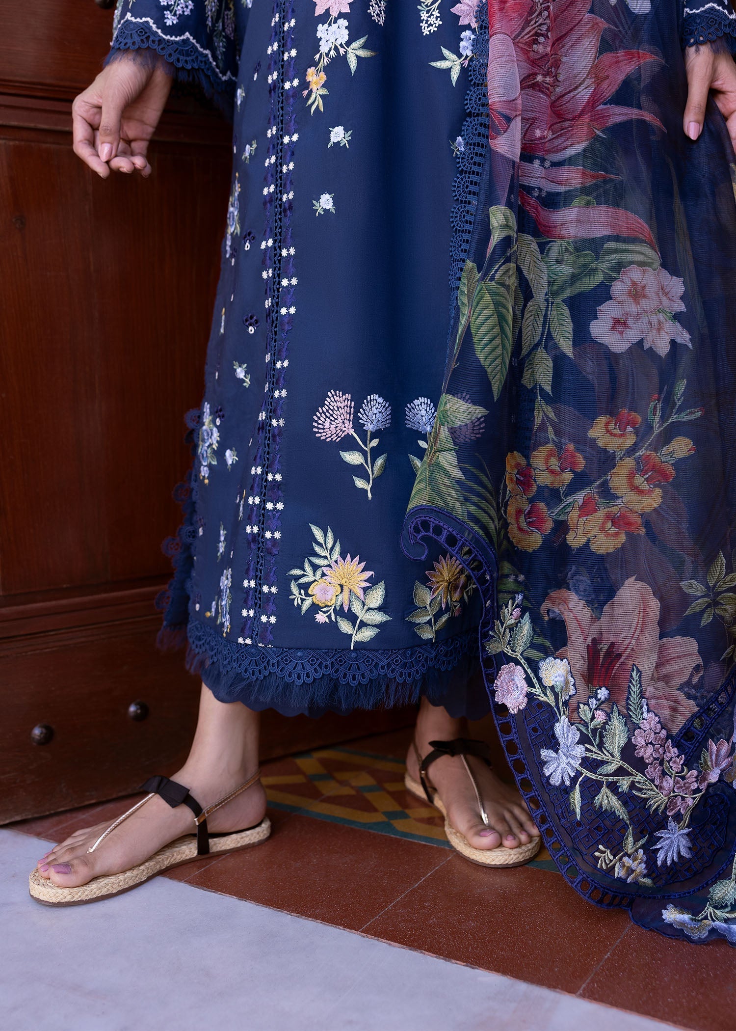 Saira Shakira | Bloom Lawn 25 | HANGING GARDENS 2-B - by - Libasekhas UK - Registered Vendor of : Saira Shakira - 100% Original Designer Dresss