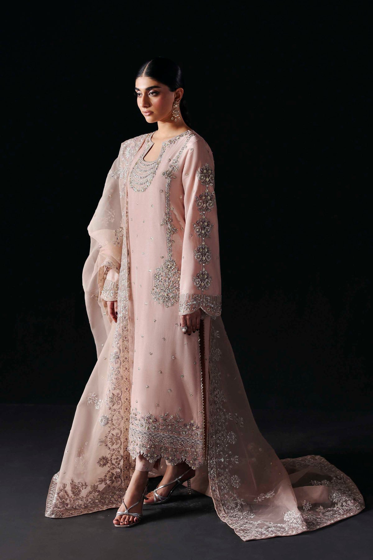 Akbar Aslam | Formal Pret | Avenor - by Libasekhas UK - Registered Vendor of : Akbar Aslam - 100% Original Designer Dress