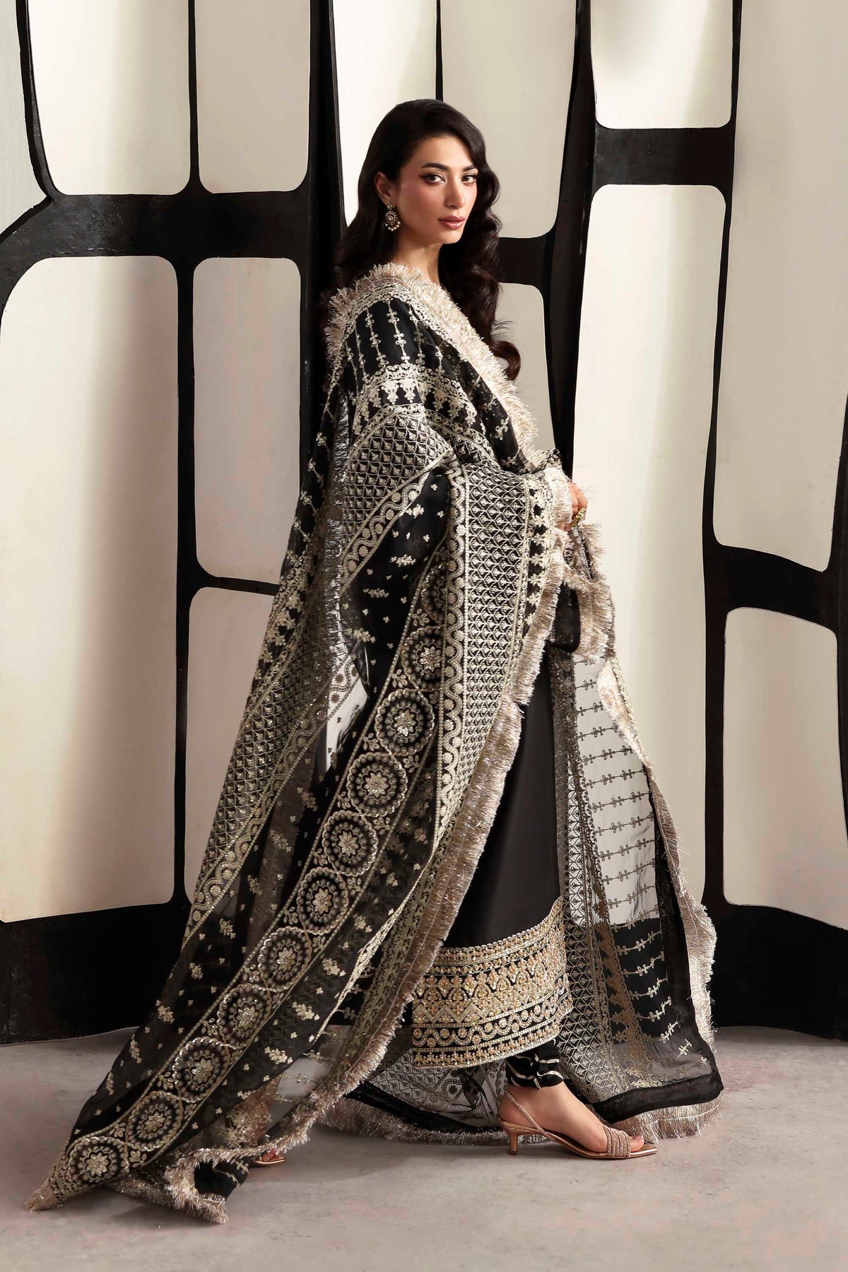 Akbar Aslam | Luxury Formals 25 | Onyx - by Libasekhas UK - Registered Vendor of : Akbar Aslam - 100% Original Designer Dress