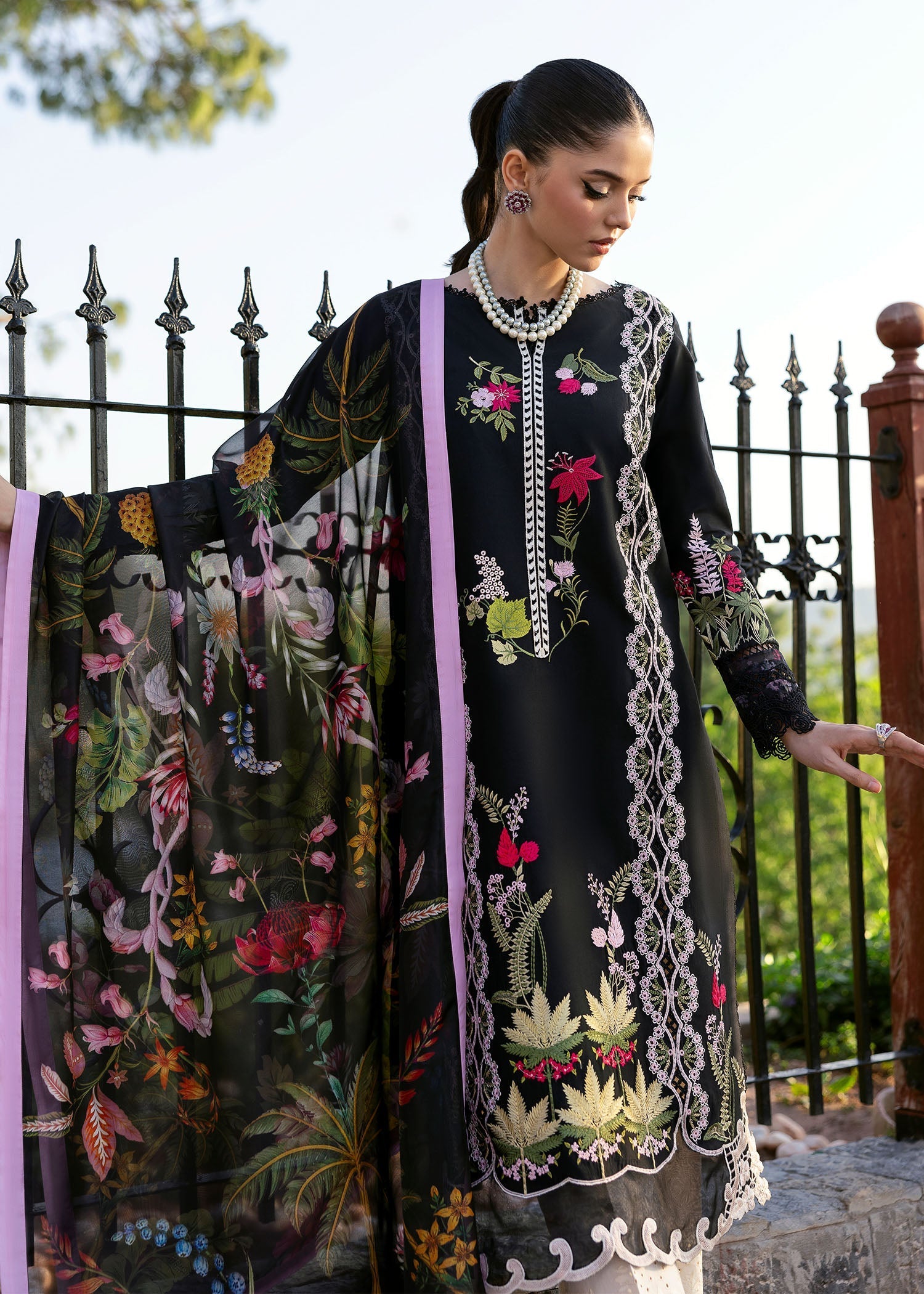 Saira Shakira | Bloom Lawn 25 | SAUVAGE 6-B - by - Libasekhas UK - Registered Vendor of : Saira Shakira - 100% Original Designer Dresss