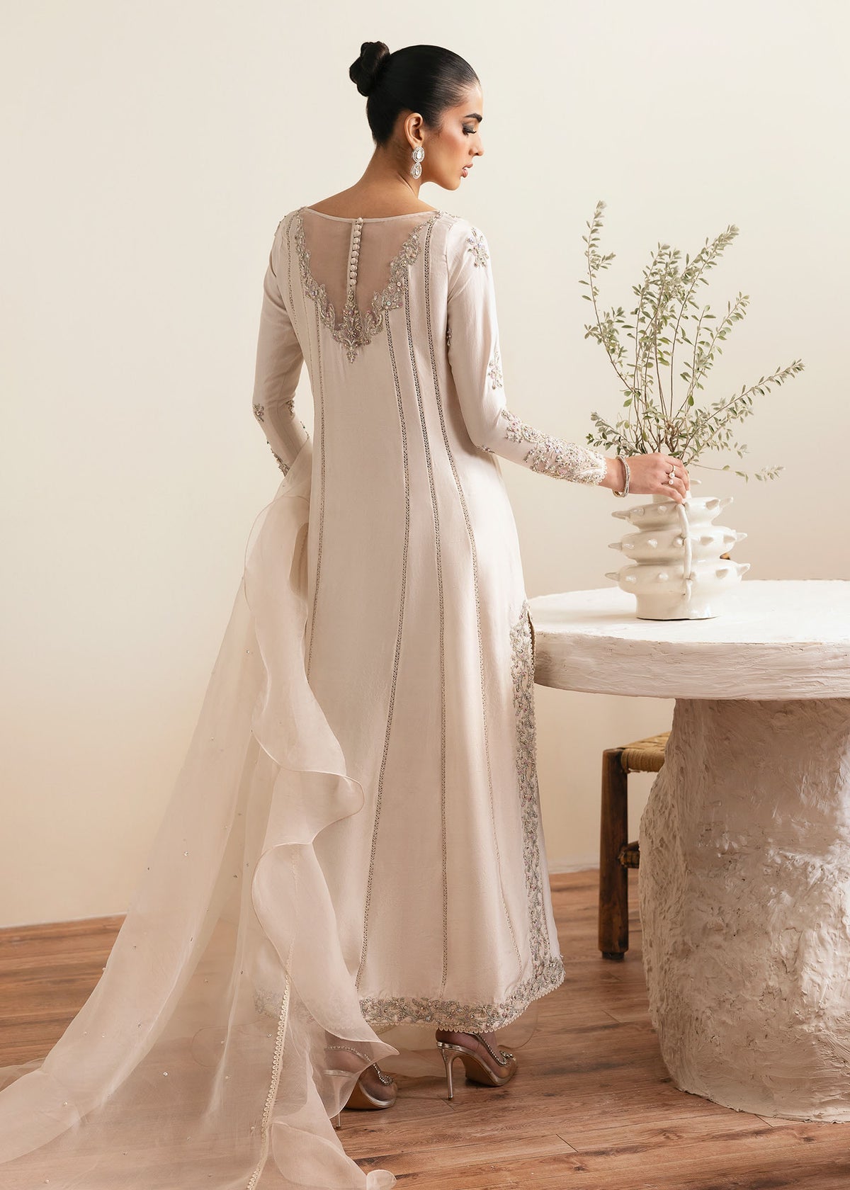 Kanwal Malik | Miray Luxury Pret | Freya - by - Libasekhas UK - Registered Vendor of : Kanwal Malik - 100% Original Designer Dresss