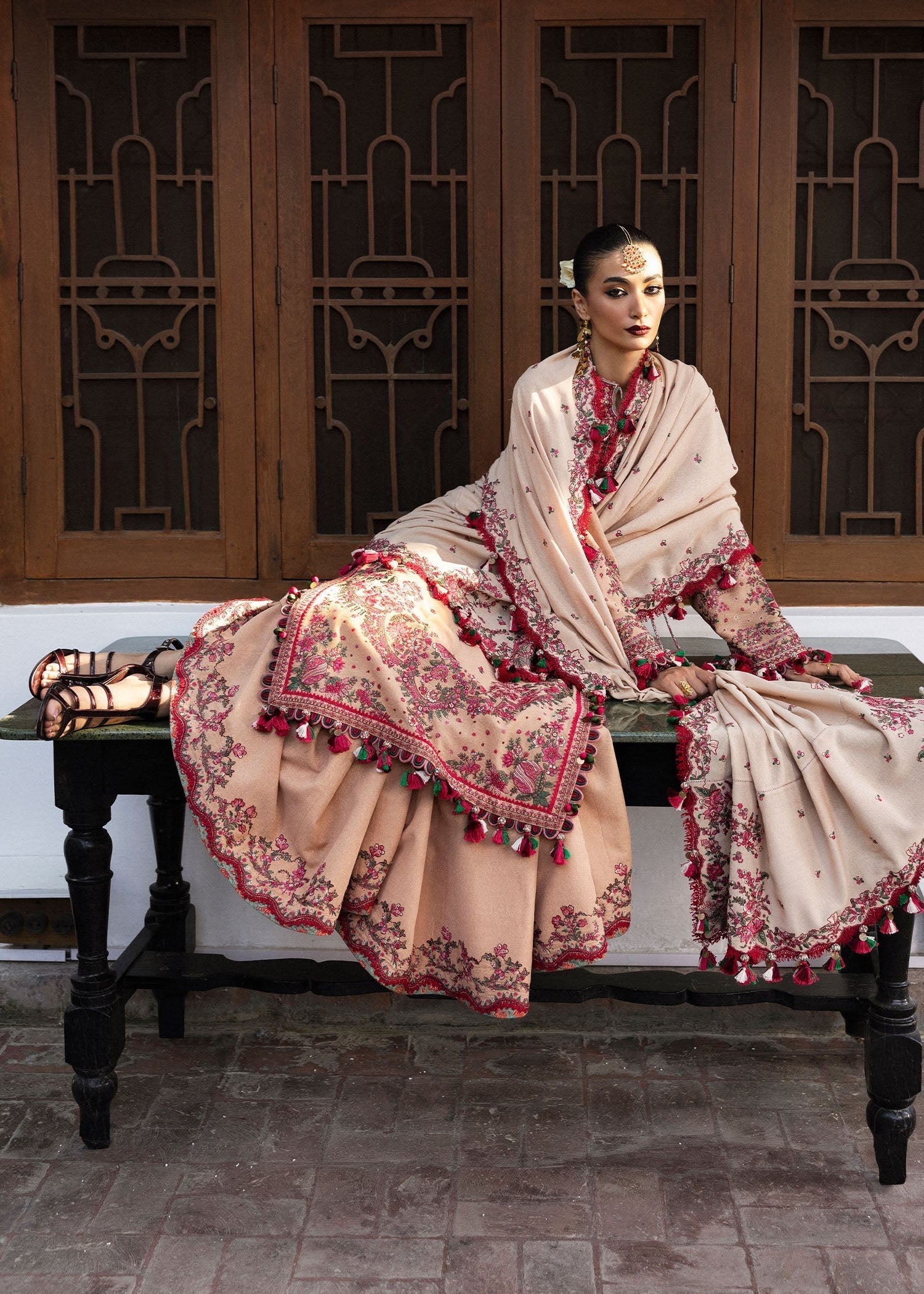 Hussain Rehar | Karandi Winter 24 | Lali - by - Libasekhas UK - Registered Vendor of : Hussain Rehar - 100% Original Designer Dresss