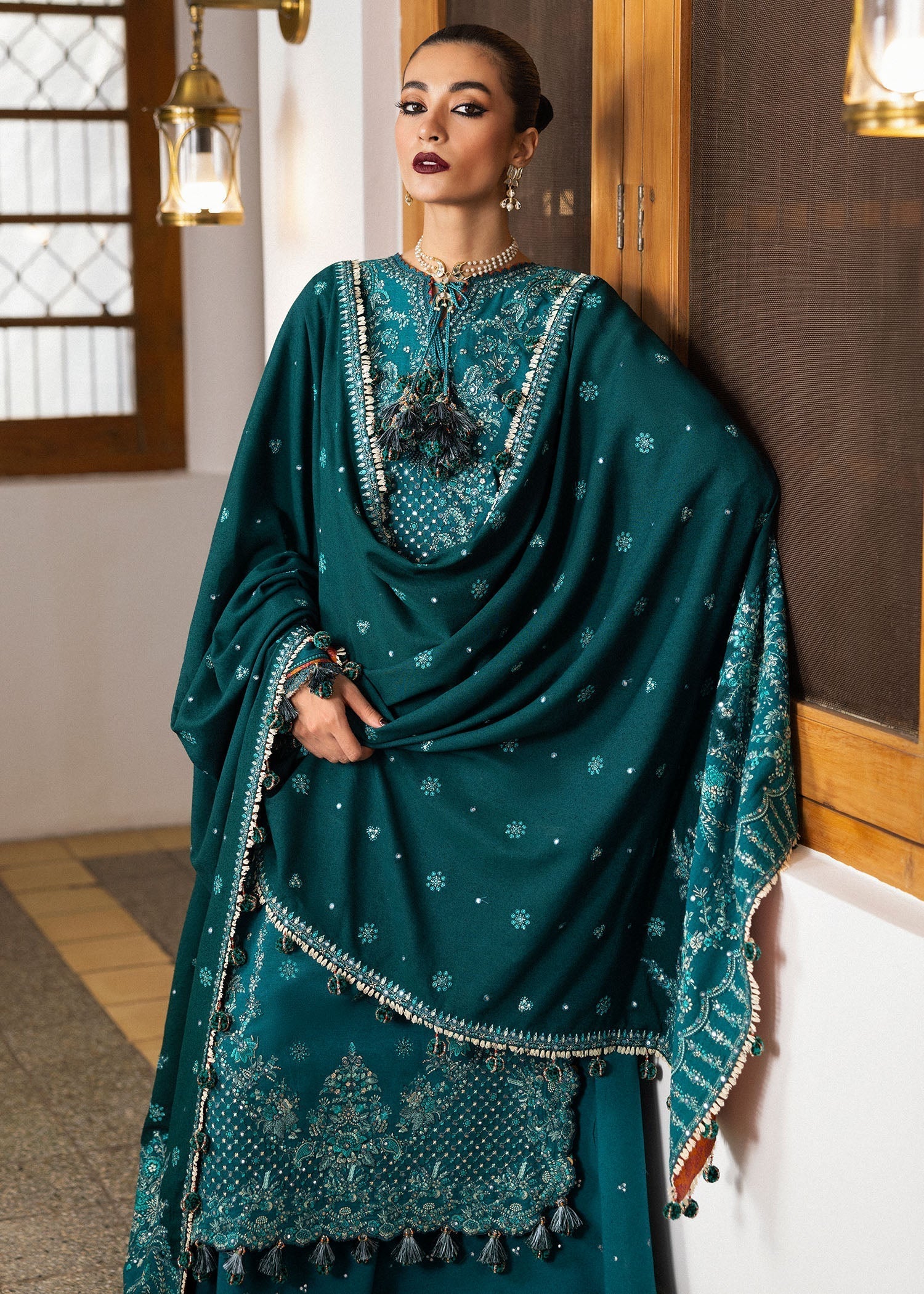 Hussain Rehar | Karandi Winter 24 | Durk - by - Libasekhas UK - Registered Vendor of : Hussain Rehar - 100% Original Designer Dresss