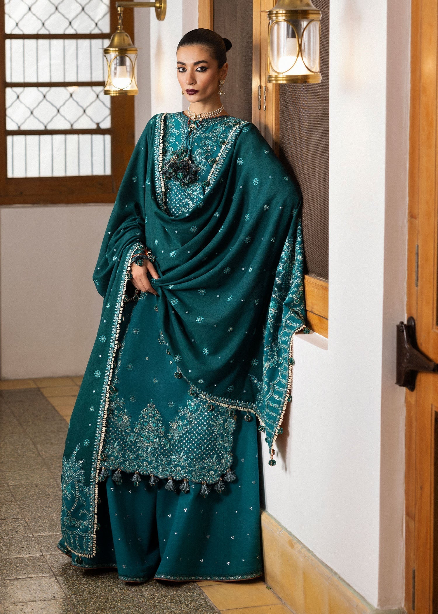 Hussain Rehar | Karandi Winter 24 | Durk - by - Libasekhas UK - Registered Vendor of : Hussain Rehar - 100% Original Designer Dresss