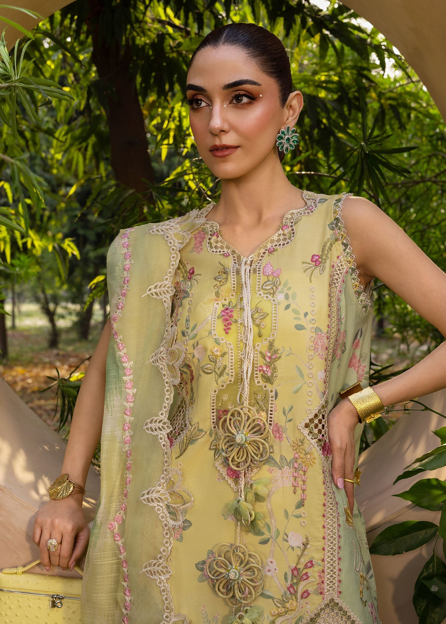 Crimson | Tasawar 25 | BONJOUR AND BLOOM - D4A - by - Libasekhas UK - Registered Vendor of : Crimson - 100% Original Designer Dresss