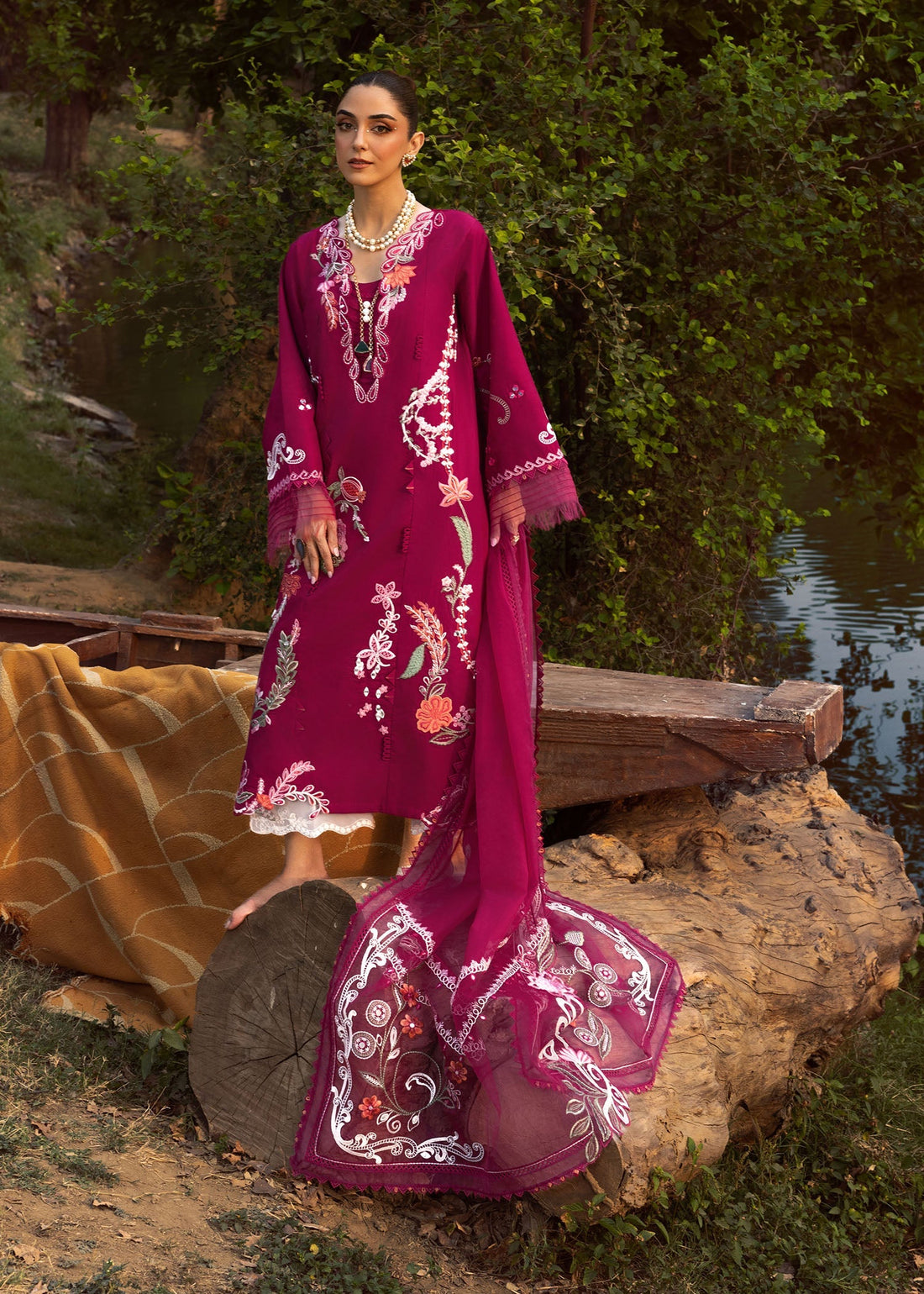 Crimson | Tasawar 25 | MIRROR GARDEN - D3A - by - Libasekhas UK - Registered Vendor of : Crimson - 100% Original Designer Dresss