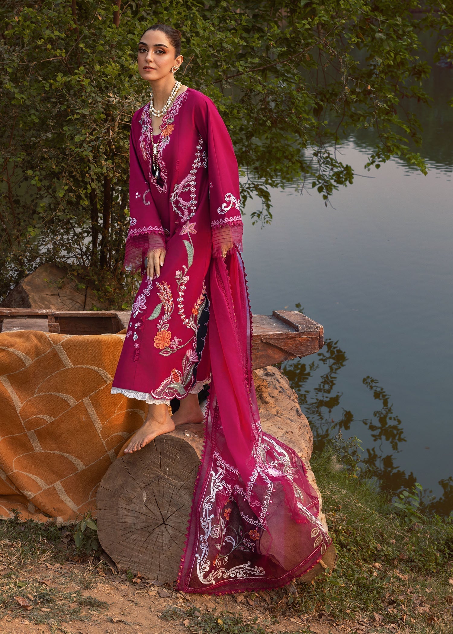 Crimson | Tasawar 25 | MIRROR GARDEN - D3A - by - Libasekhas UK - Registered Vendor of : Crimson - 100% Original Designer Dresss