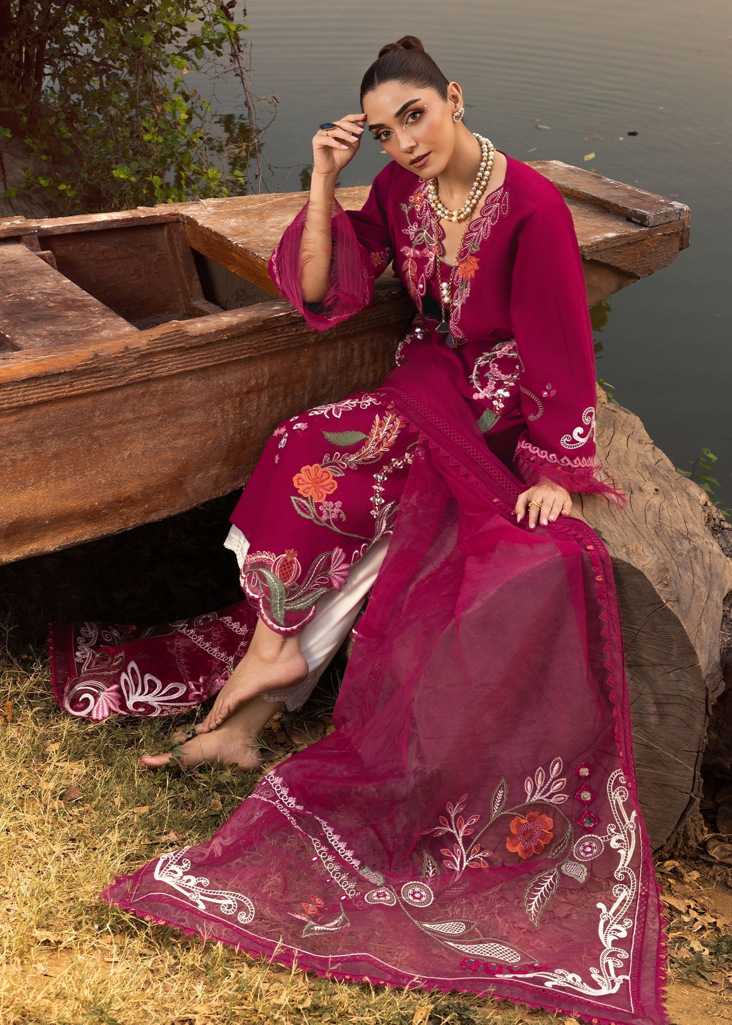Crimson | Tasawar 25 | MIRROR GARDEN - D3A - by - Libasekhas UK - Registered Vendor of : Crimson - 100% Original Designer Dresss