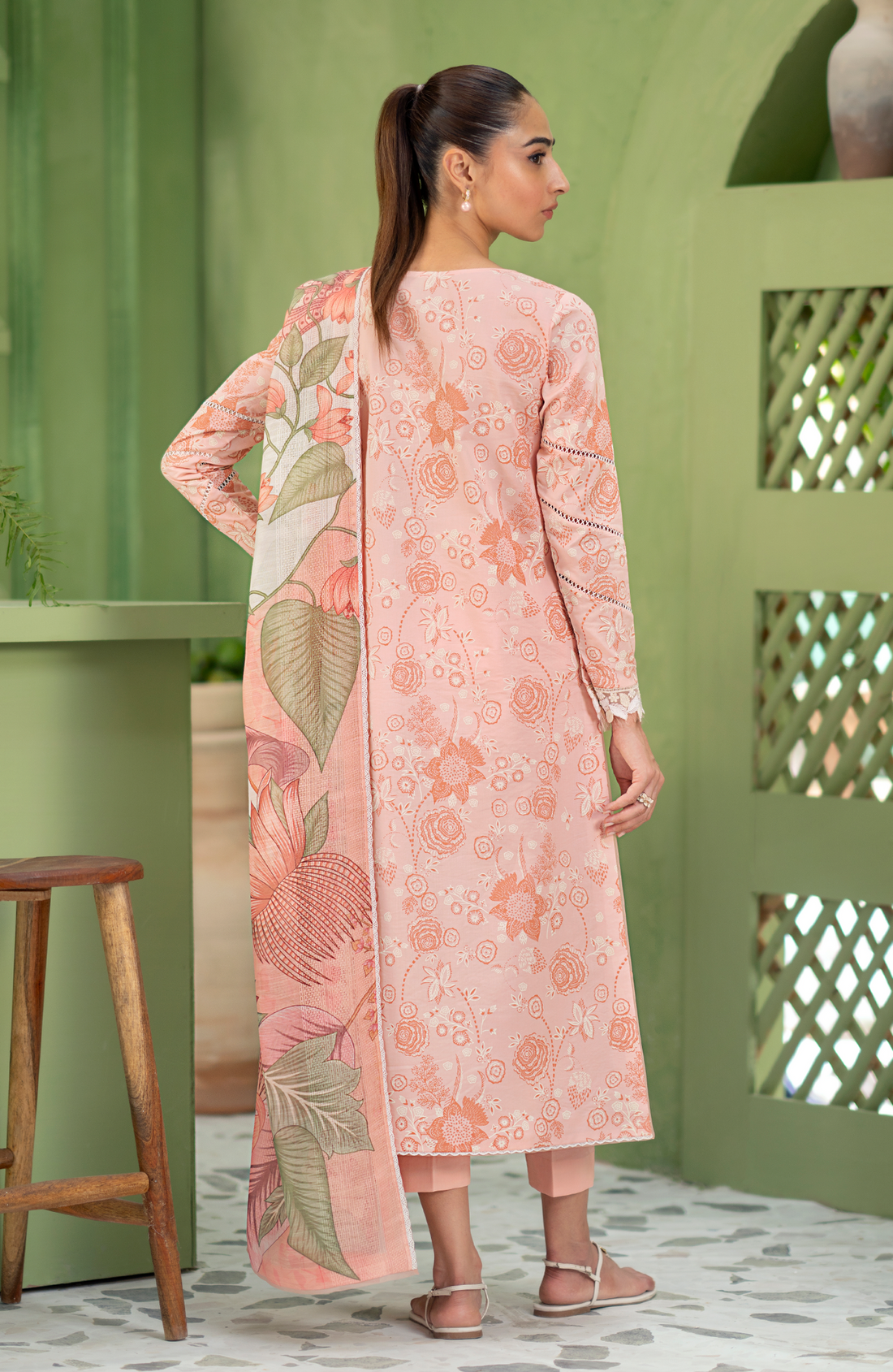 Seran | Artisan Lawn 25 | PECHE - by - Libasekhas UK - Registered Vendor of : Seran - 100% Original Designer Dresss