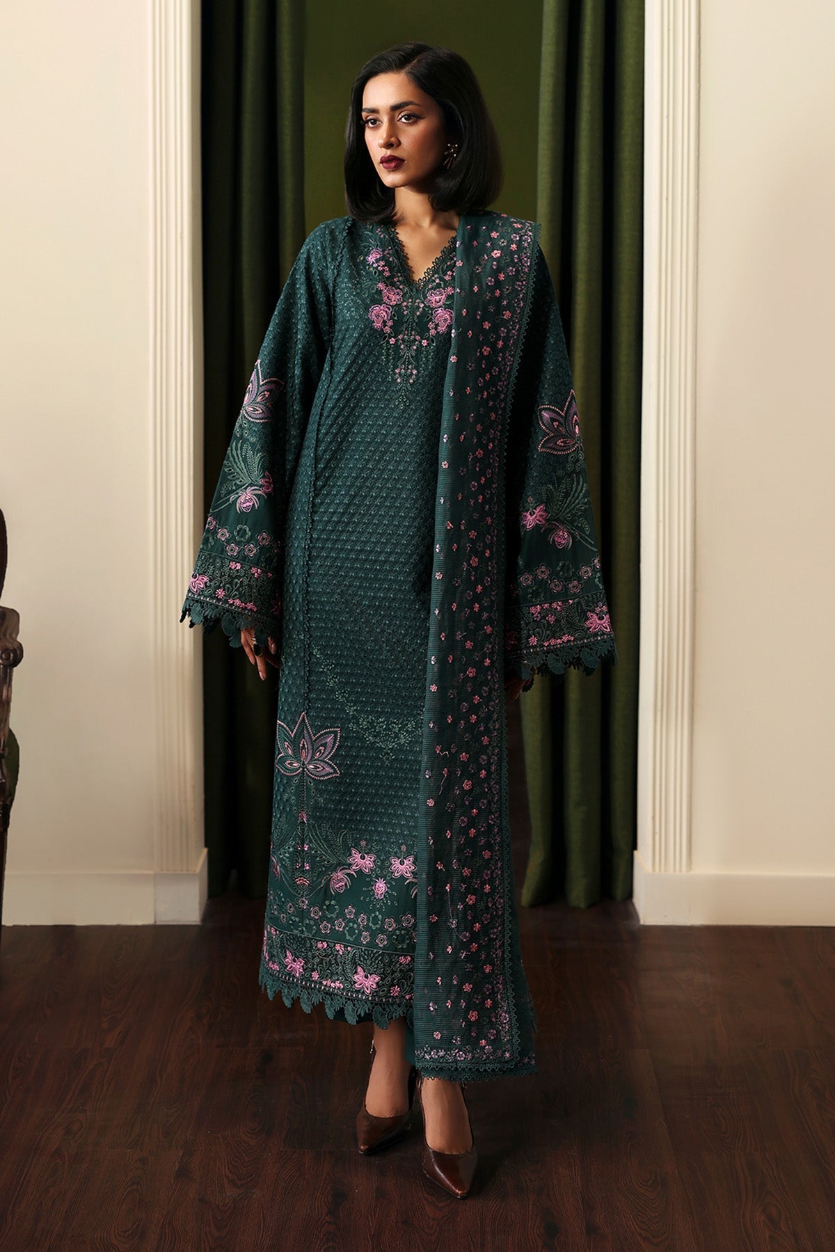 Afrozeh | Rhythm RTW | Aurun - by - Libasekhas UK - Registered Vendor of : Afrozeh - 100% Original Designer Dresss