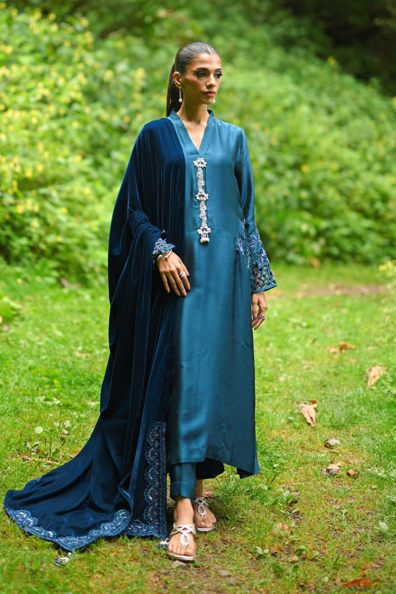Hue Pret | Farasha Luxury Winter | Mina - by - Libasekhas UK - Registered Vendor of : Hue Pret - 100% Original Designer Dresss