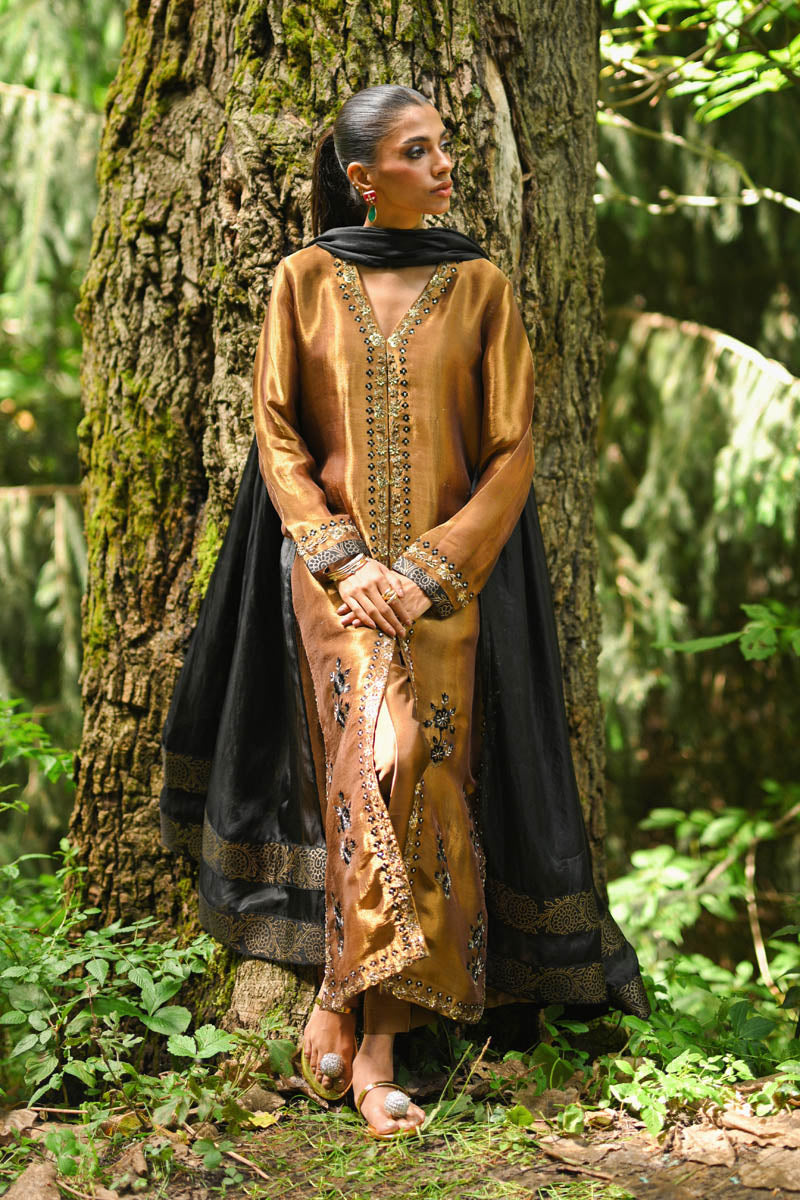 Hue Pret | Farasha Luxury Winter | Nawal - by - Libasekhas UK - Registered Vendor of : Hue Pret - 100% Original Designer Dresss