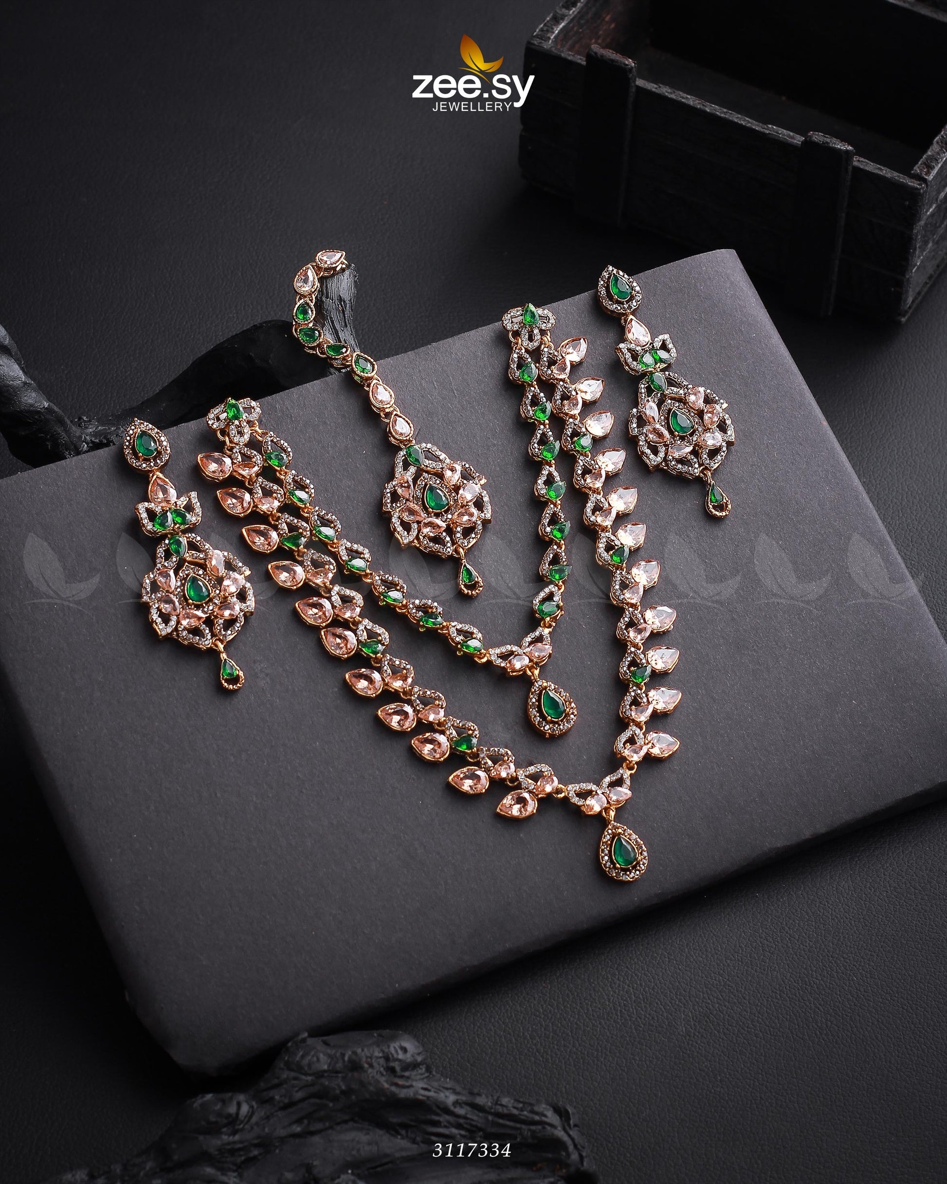 Urwa Hocane Necklace Set - by - Libasekhas UK - Registered Vendor of : Zeesy - 100% Original Designer Dresss