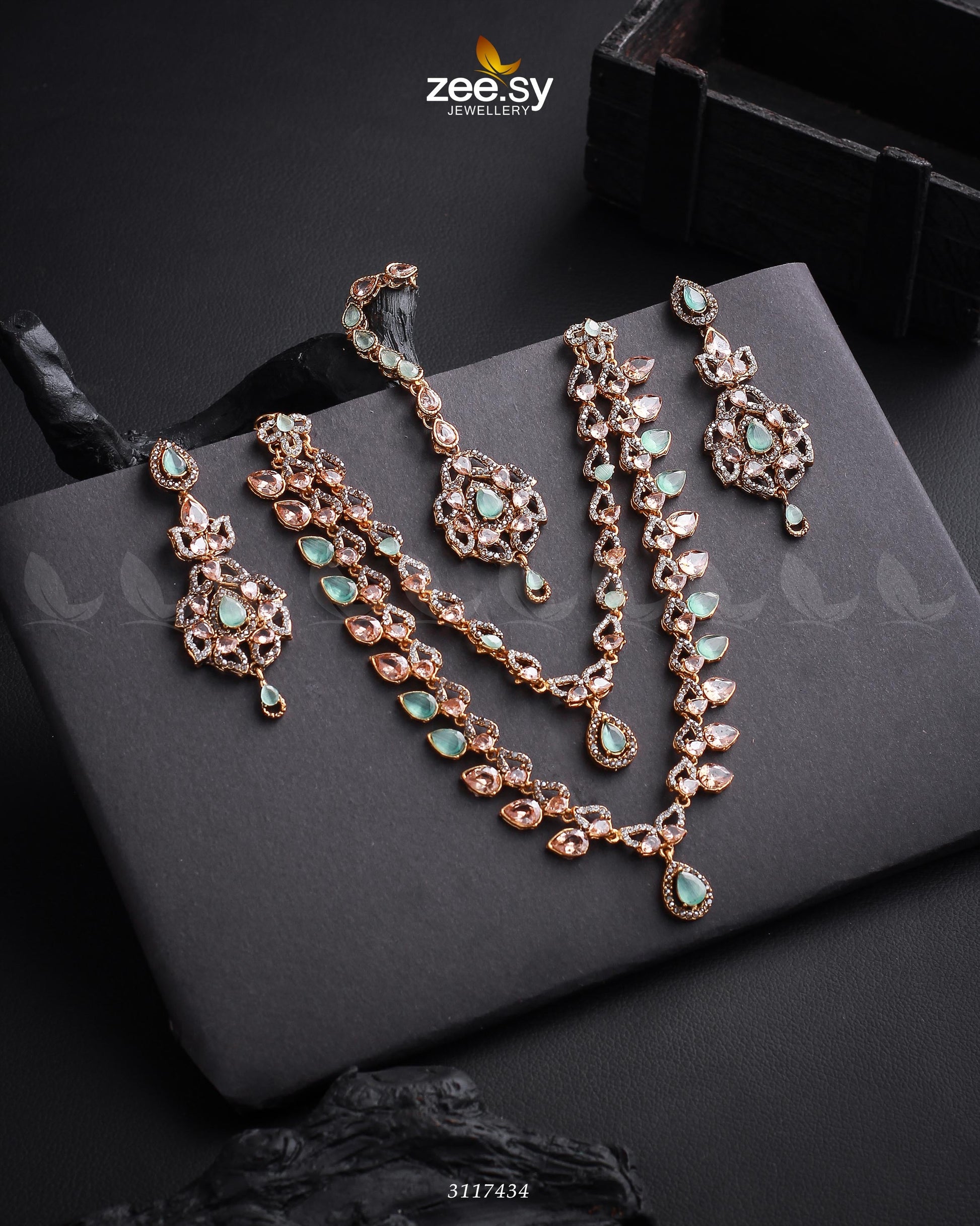 Urwa Hocane Necklace Set - by - Libasekhas UK - Registered Vendor of : Zeesy - 100% Original Designer Dresss