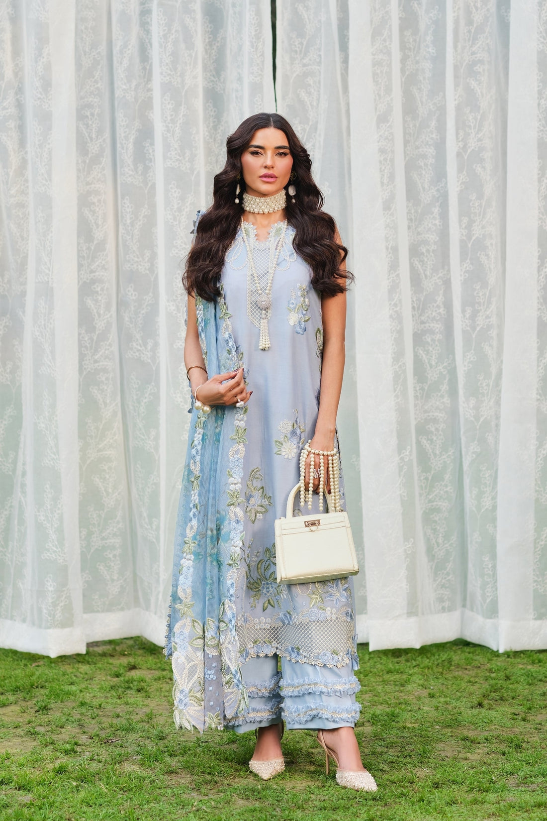 Maryam Hussain | Luxury Lawn 26 | Frost - by Libasekhas UK - Registered Vendor of : Maryam Hussain - 100% Original Designer Dress