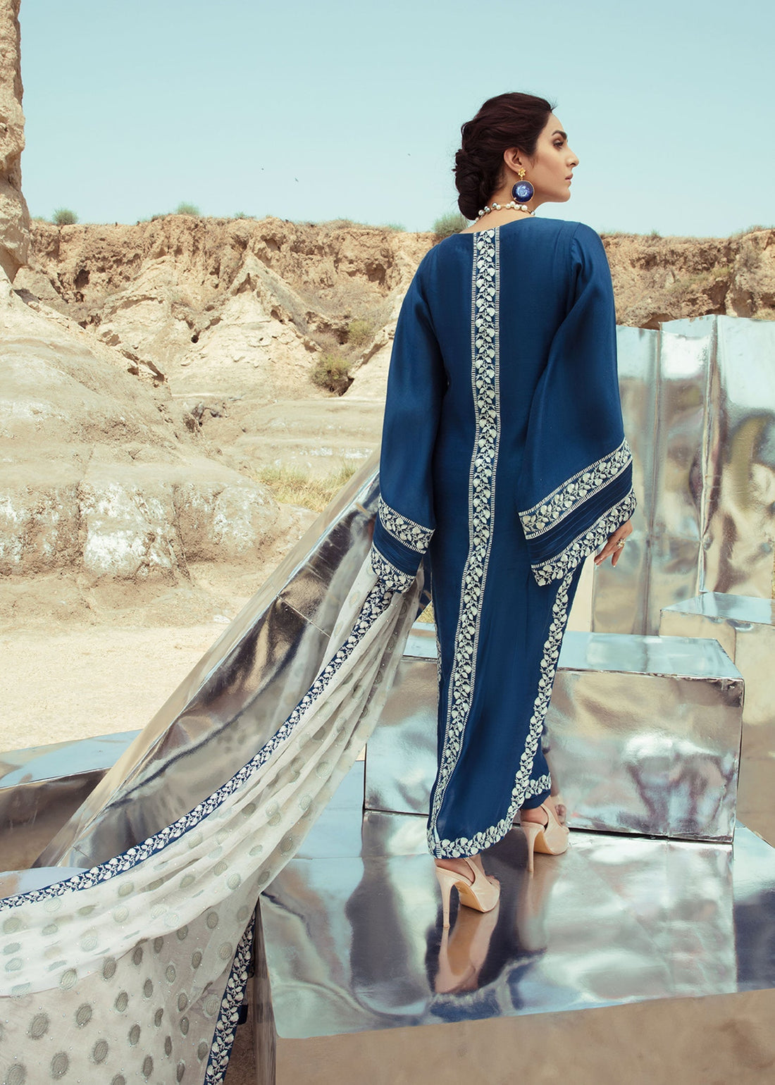 Saira Shakira | Luxury Pret | Prussia - by Libasekhas UK - Registered Vendor of : Saira Shakira - 100% Original Designer Dress