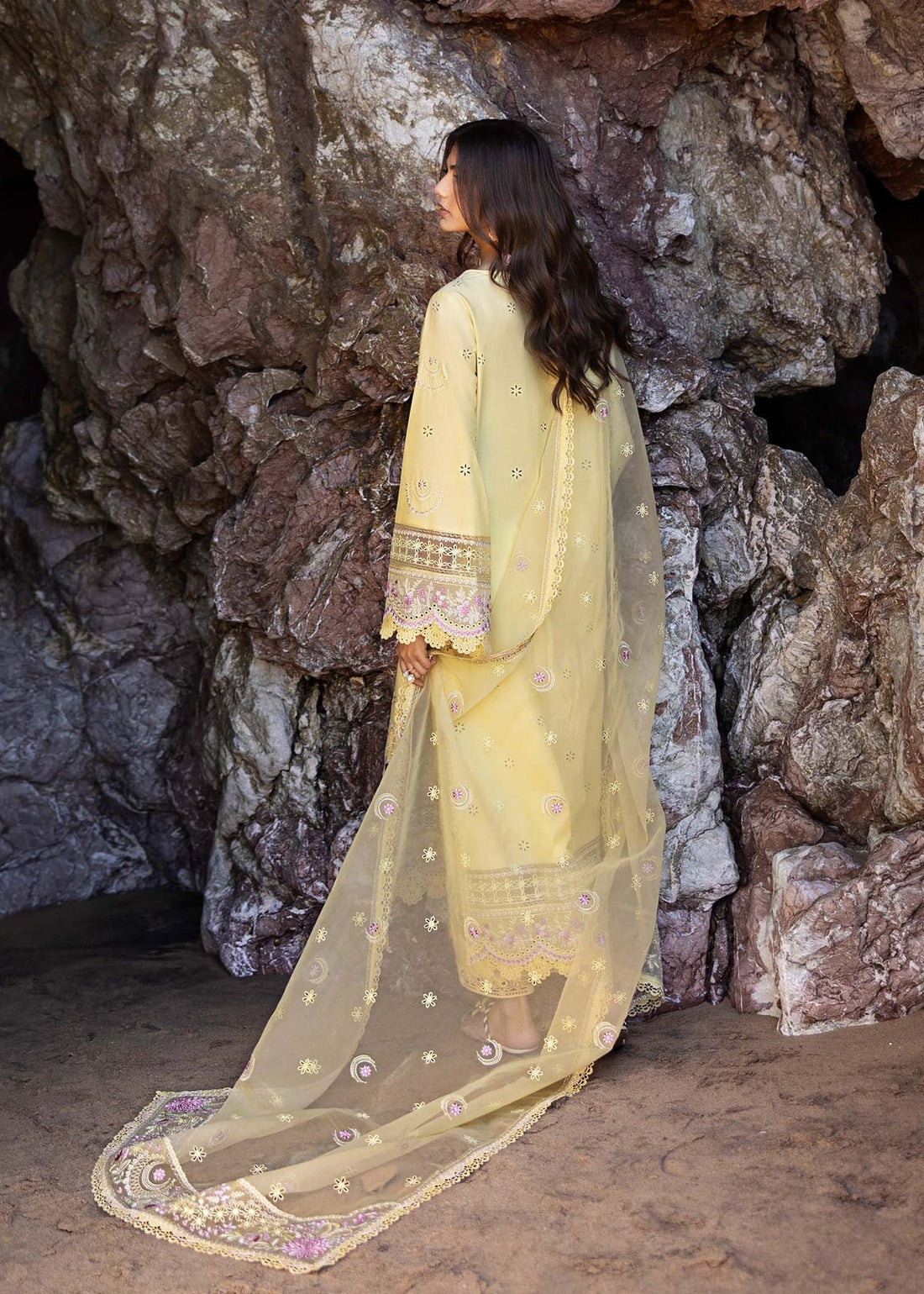 Akbar Aslam | Mare Lawn Edit 25 | Solara - by - Libasekhas UK - Registered Vendor of : Akbar Aslam - 100% Original Designer Dresss