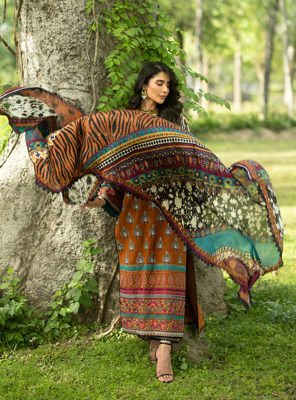 Zainab Chottani | Luxe Lawn 26 | Erin - 11 - by Libasekhas UK - Registered Vendor of : Zainab Chottani - 100% Original Designer Dress