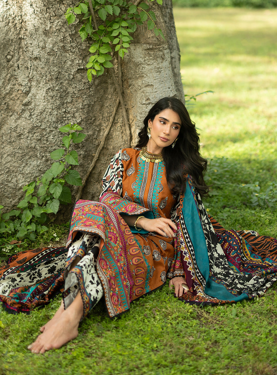 Zainab Chottani | Luxe Lawn 26 | Erin - 11 - by Libasekhas UK - Registered Vendor of : Zainab Chottani - 100% Original Designer Dress