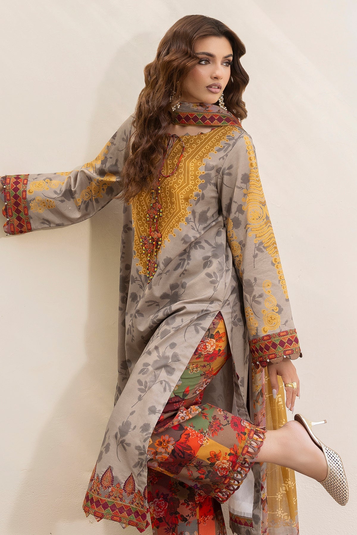 Charizma | Andaaz Lawn 26 | CAD6-02 - by Libasekhas UK - Registered Vendor of : Charizma - 100% Original Designer Dress