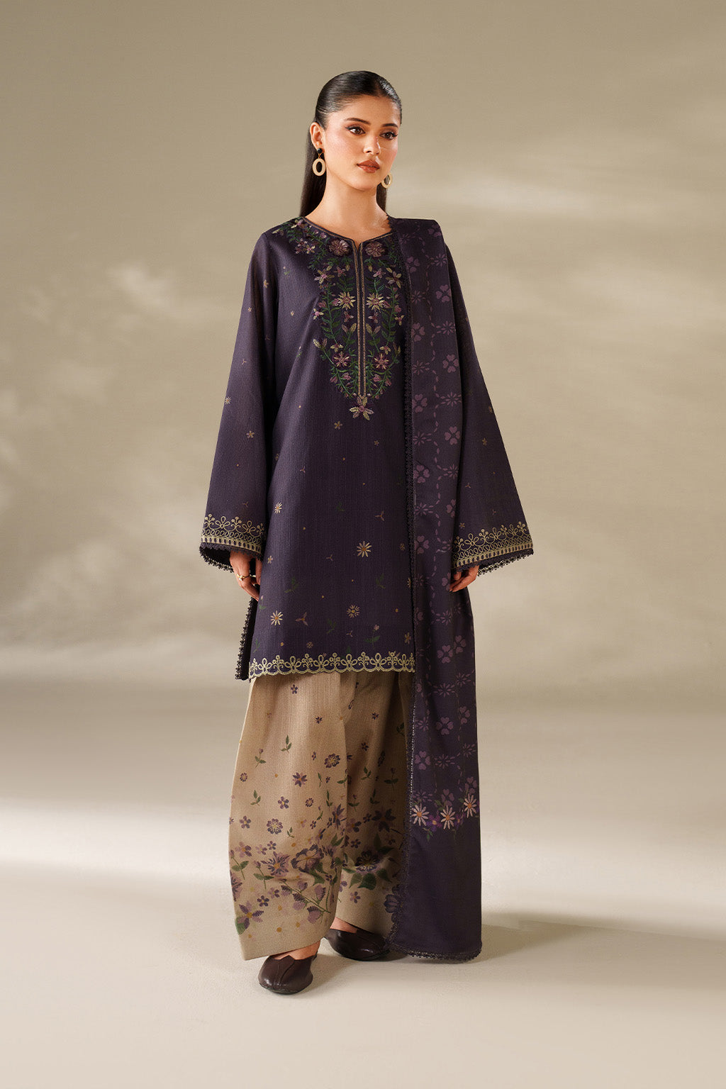 Iznik | Winter Chapter 25 | UE-568 Printed Khaddar - by Libasekhas UK - Registered Vendor of : Iznik - 100% Original Designer Dress