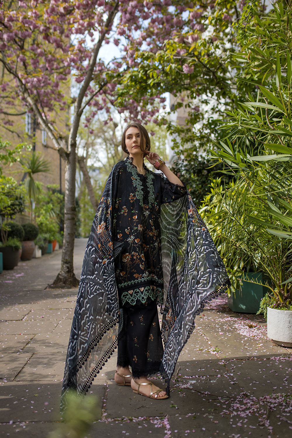 Sobia Nazir | Basics 25 | Design 3B - by - Libasekhas UK - Registered Vendor of : Sobia Nazir - 100% Original Designer Dresss
