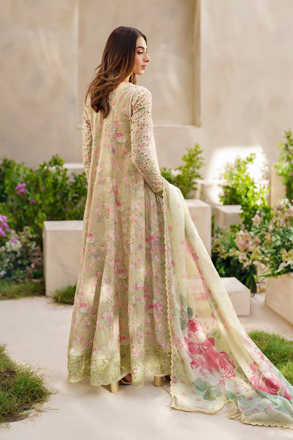 Iznik | Festive lawn 24 | SFL-05 - by - Libasekhas UK - Registered Vendor of : Iznik - 100% Original Designer Dresss