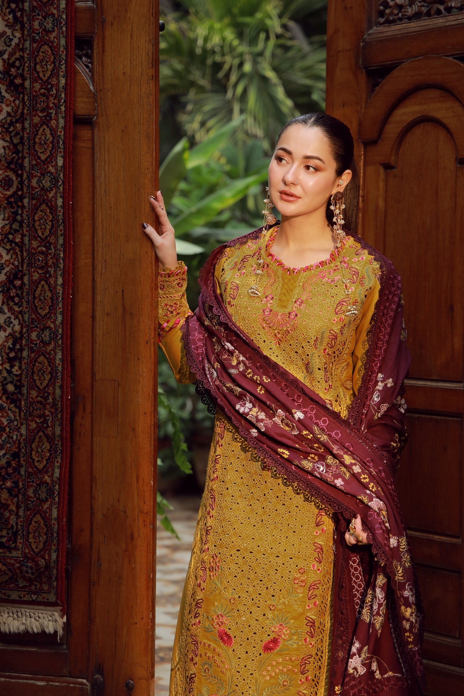 Maryam Hussain | Winter Shawl 25 | Soz - by Libasekhas UK - Registered Vendor of : Maryam Hussain - 100% Original Designer Dress