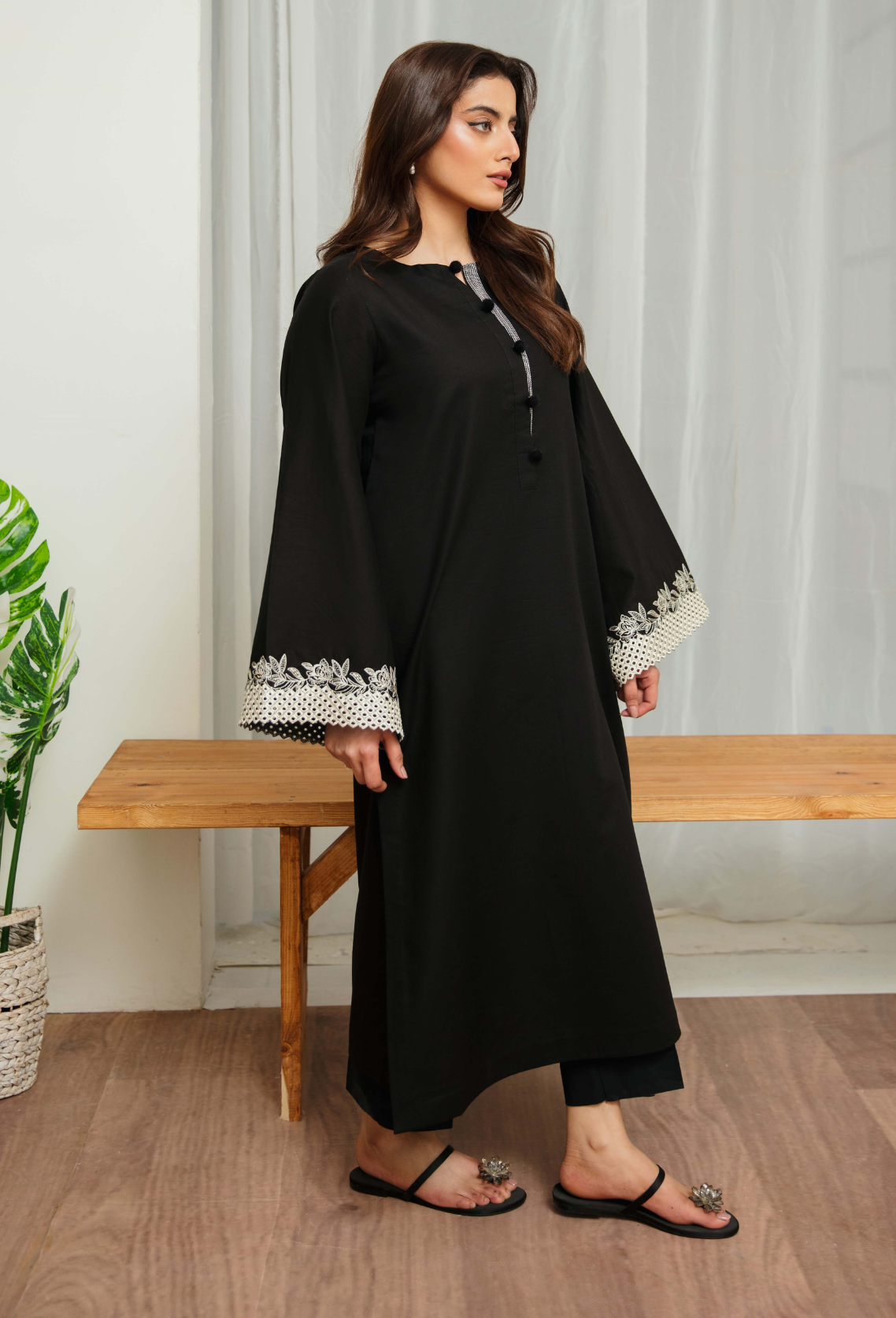 Humdum | Ayra Ready to wear | Ayra - D09 - by - Libasekhas UK - Registered Vendor of : Humdum - 100% Original Designer Dresss
