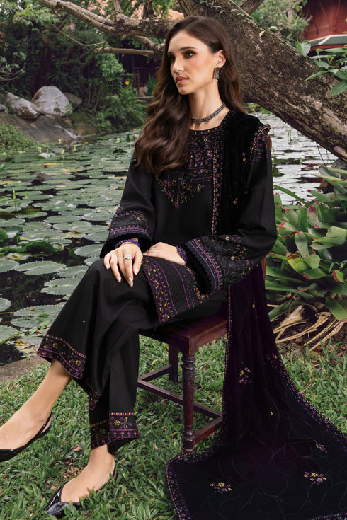 Naqshi | Nuri Khaddar Velvet Marina | Nisma - by Libasekhas UK - Registered Vendor of : Naqshi - 100% Original Designer Dress