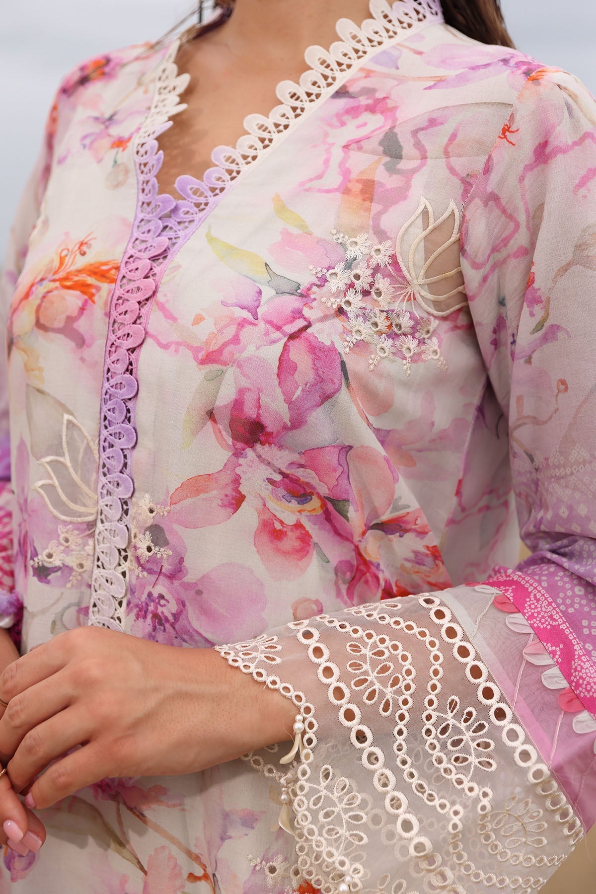 Nureh | Gardenia Embroidered Lawn 25 | NSG-172 - by - Libasekhas UK - Registered Vendor of : Nureh - 100% Original Designer Dresss