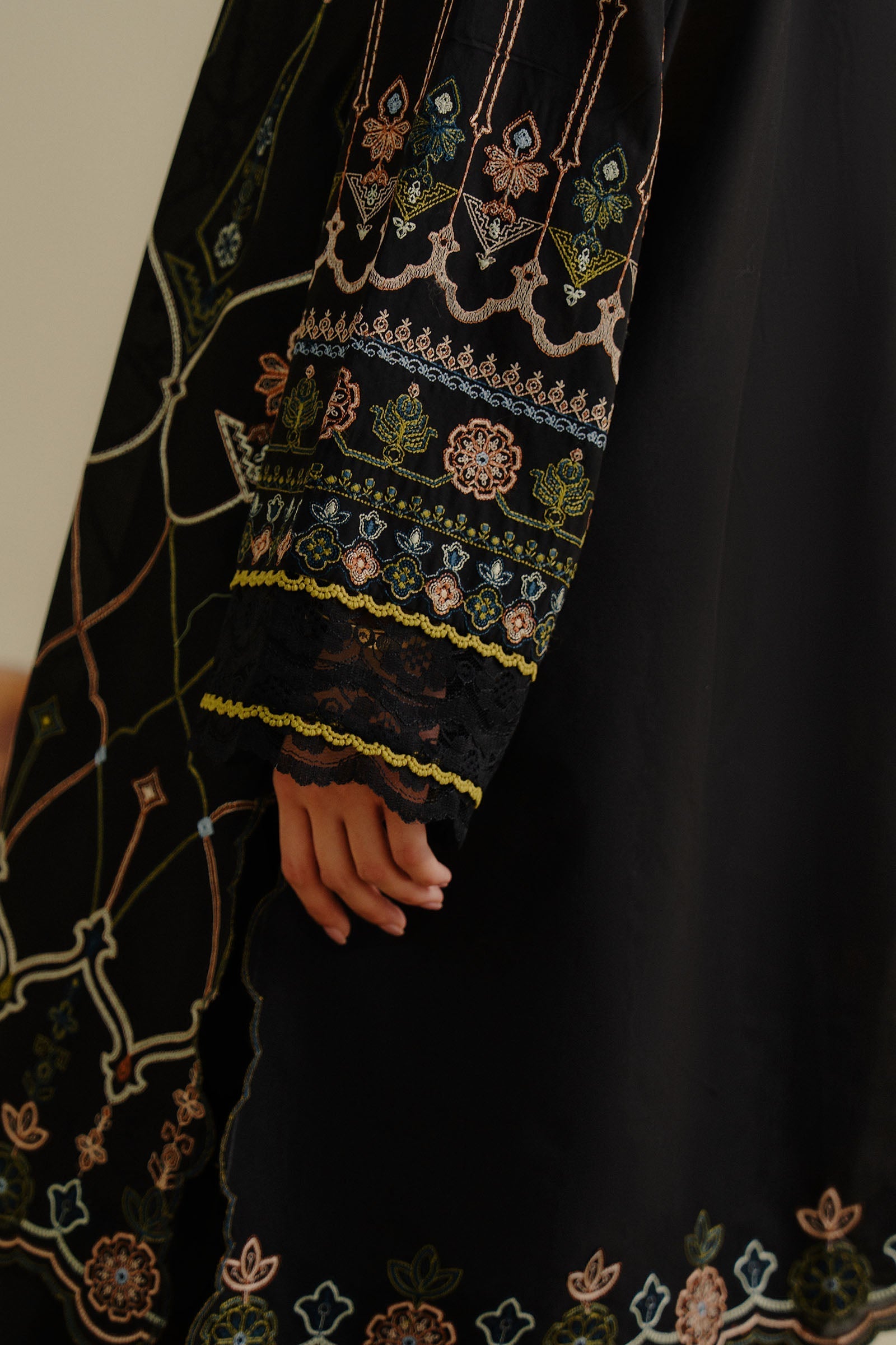 Zara Shahjahan | Coco Lawn 25 | Iris-2A - by - Libasekhas UK - Registered Vendor of : Zara Shahjahan - 100% Original Designer Dresss