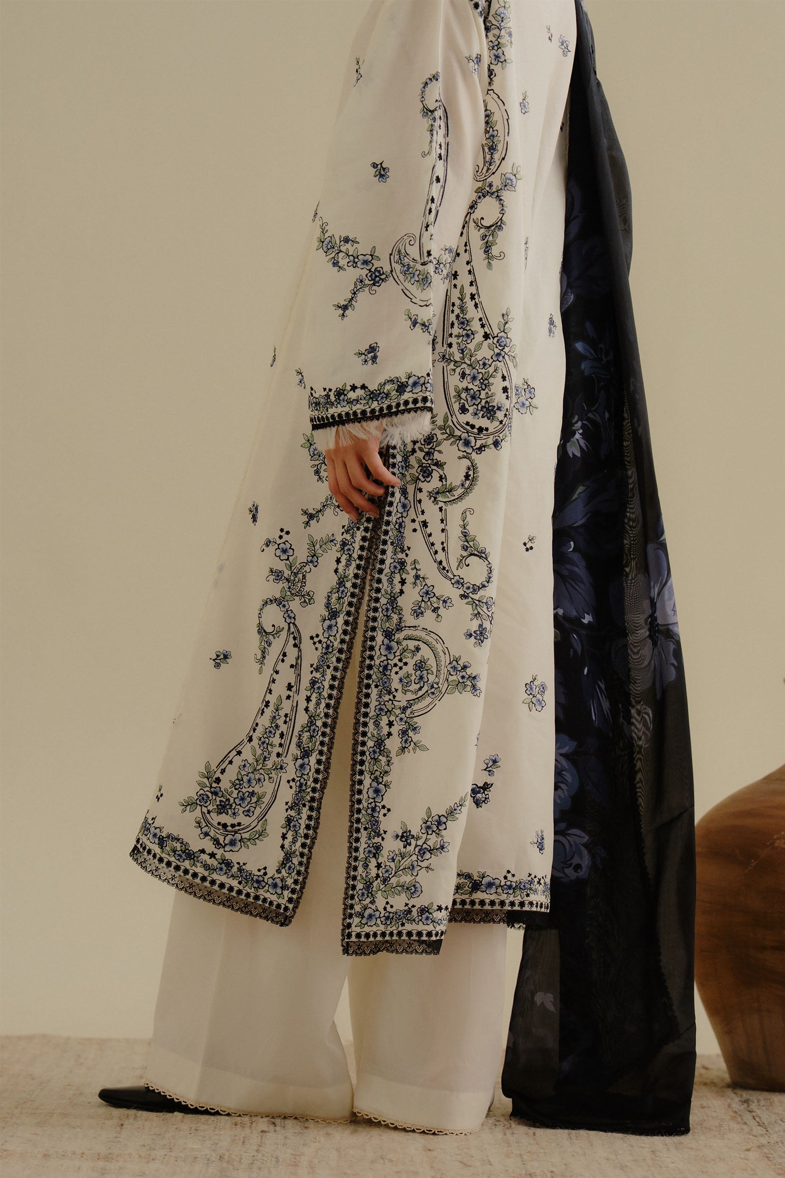 Zara Shahjahan | Coco Lawn 25 | Yana-4A - by - Libasekhas UK - Registered Vendor of : Zara Shahjahan - 100% Original Designer Dresss
