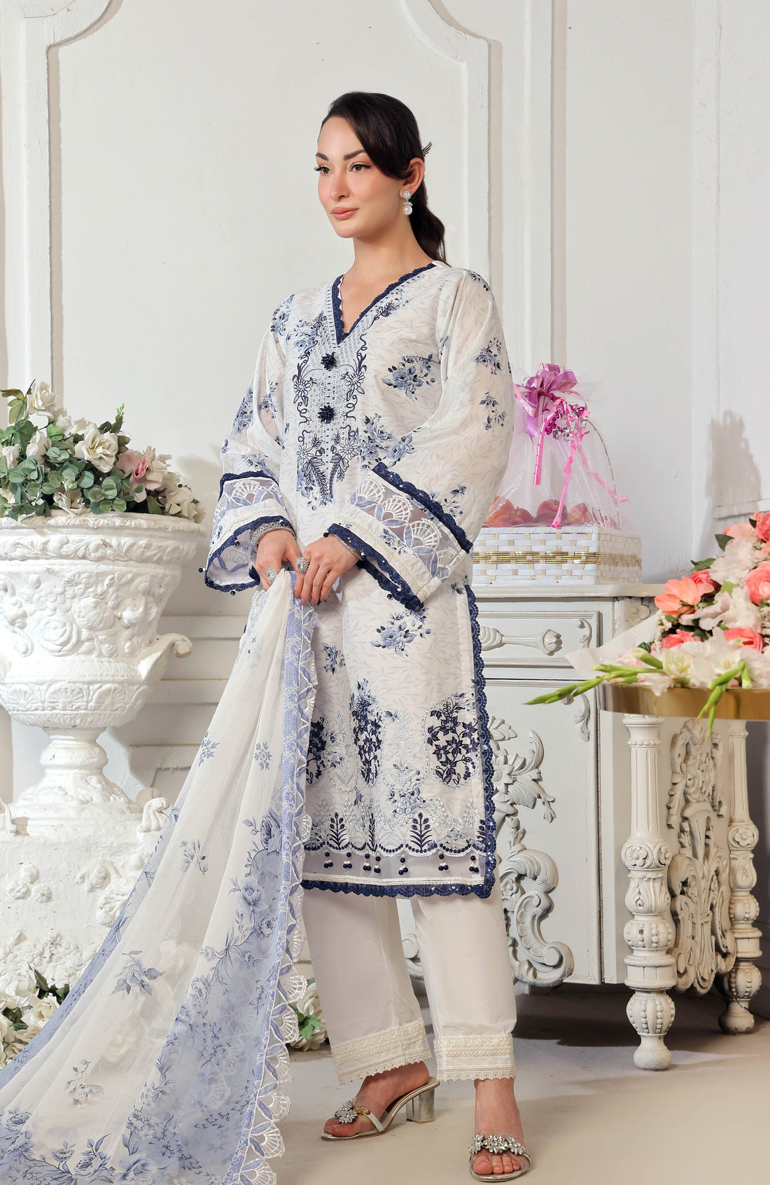 Al Zohaib | Applique Kari Cutwork Edit 25 | ACE-25-04 - by - Libasekhas UK - Registered Vendor of : Alzohaib - 100% Original Designer Dresss