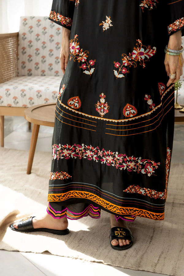 Wahaj M Khan | Sanam Luxe | Noir Sanam Kaftan - by Libasekhas UK - Registered Vendor of : Wahaj M Khan - 100% Original Designer Dress