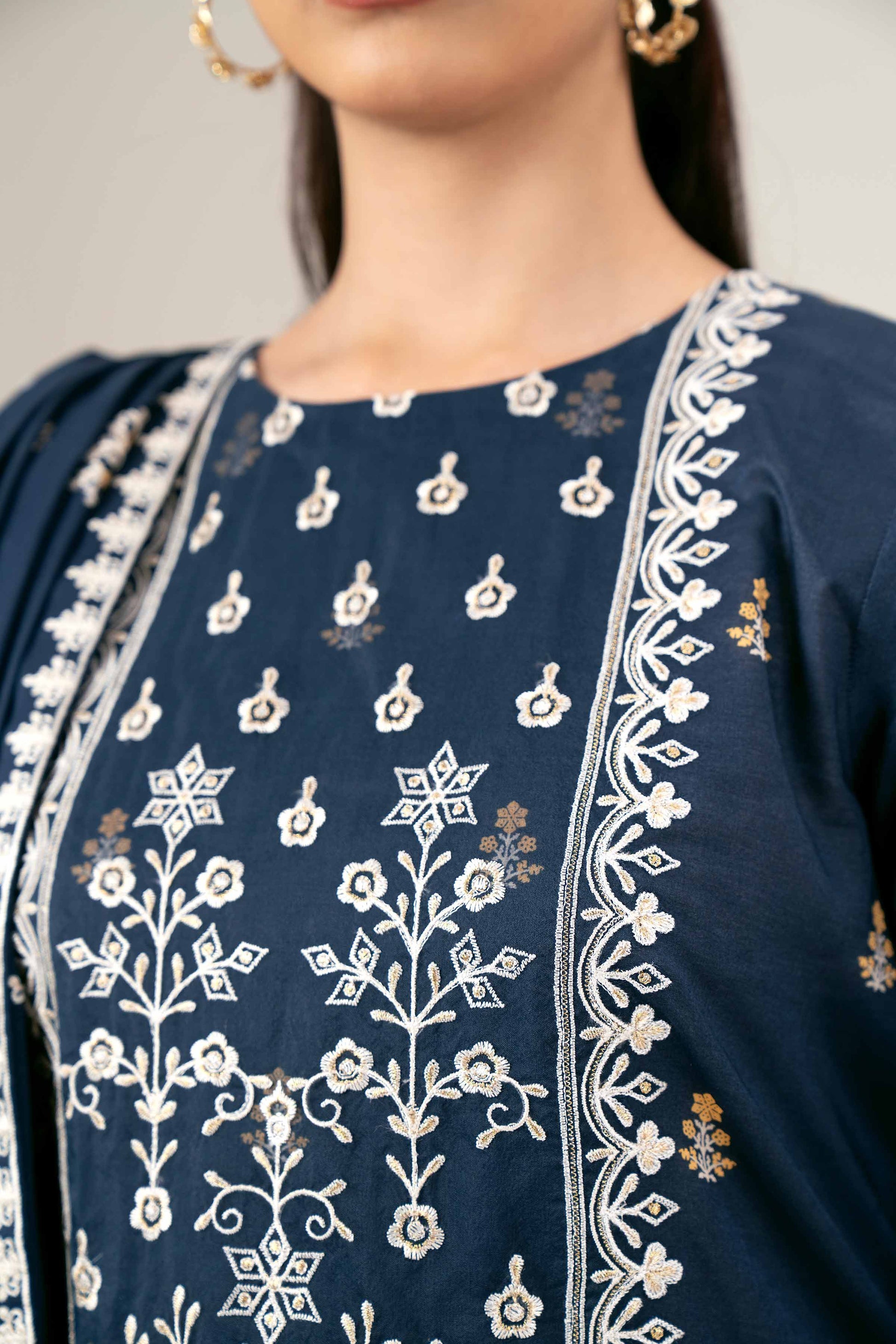 Nishat | Cross Season Edit | 42401989-1 - by - Libasekhas UK - Registered Vendor of : Nishat - 100% Original Designer Dresss