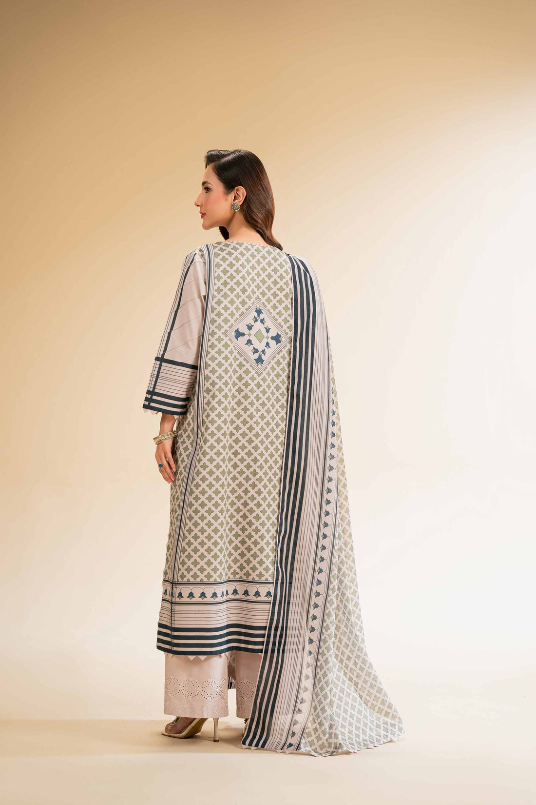Nishat | Cross Season Edit | 42519173 - by - Libasekhas UK - Registered Vendor of : Nishat - 100% Original Designer Dresss