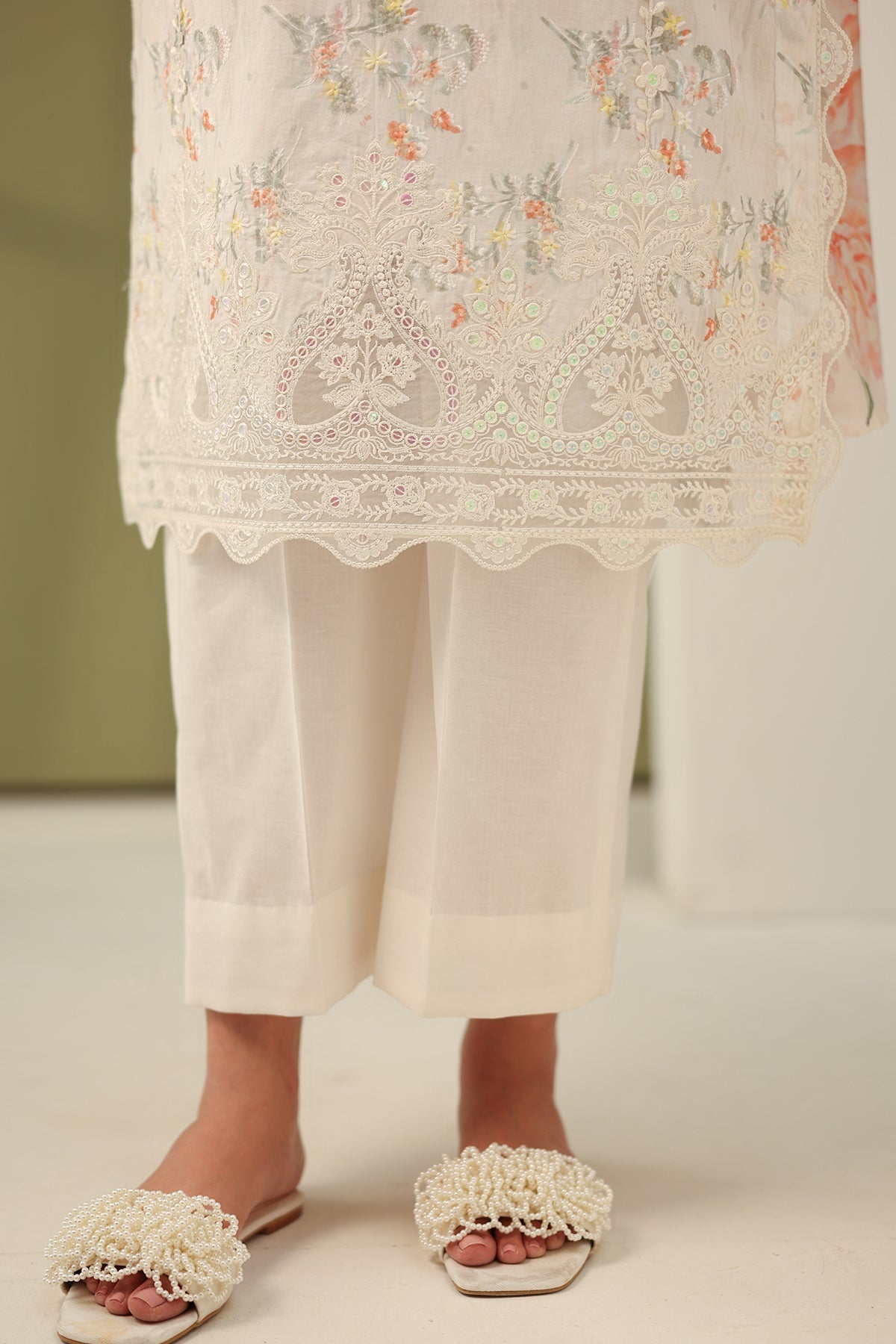 Baroque | Eid Printique | EMBROIDERED PRINTED LAWN UF-4181 - by - Libasekhas UK - Registered Vendor of : Baroque - 100% Original Designer Dresss