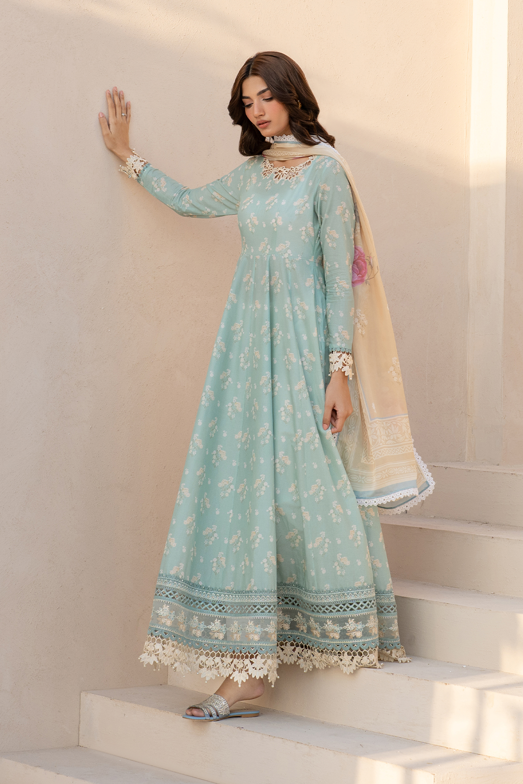 Iznik | Festive Lawn 25 | EFL-06 - by - Libasekhas UK - Registered Vendor of : Iznik - 100% Original Designer Dresss
