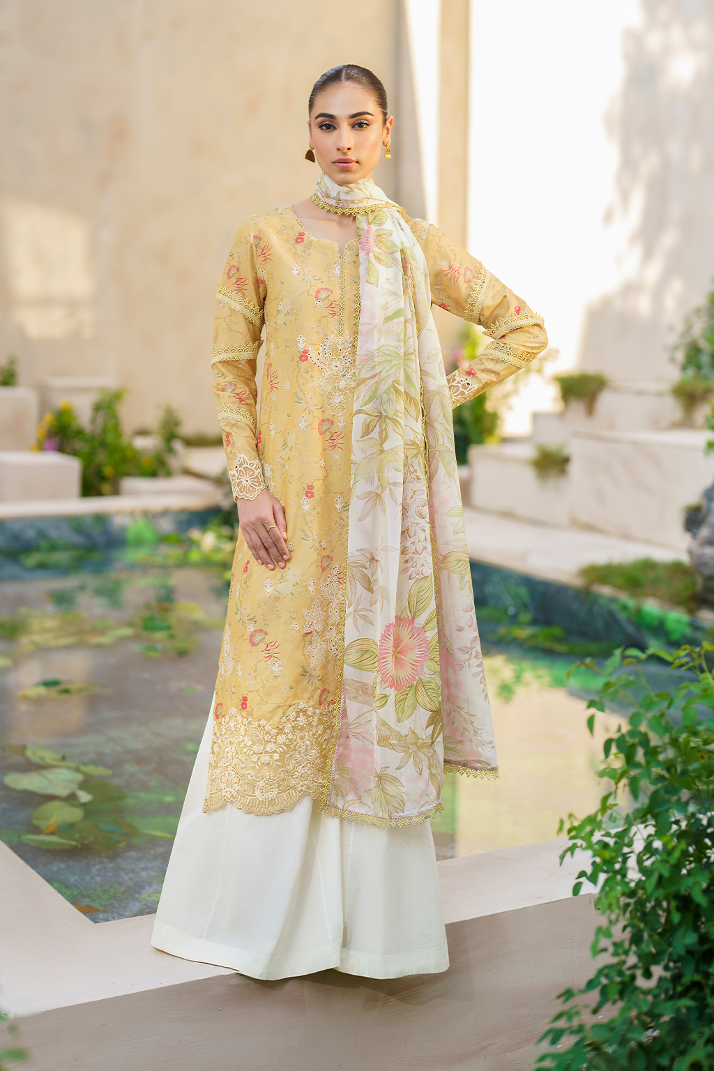 Iznik | Festive lawn 24 | SFL-09 - by - Libasekhas UK - Registered Vendor of : Iznik - 100% Original Designer Dresss