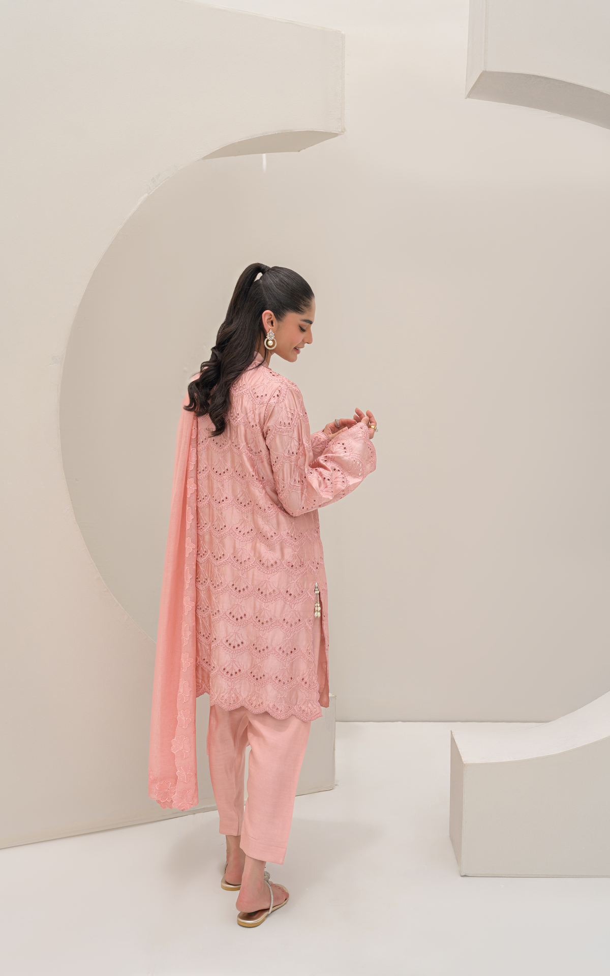 Sana Abbas | Ara Eid Luxe | Sora - by Libasekhas - Registered Vendor of : Sana Abbas - 100% Original Designer Dress