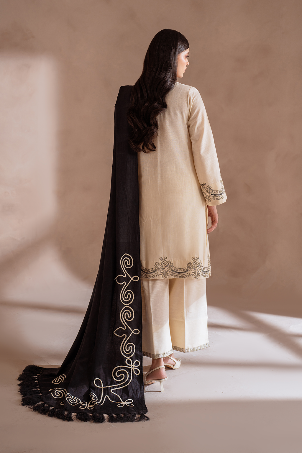 Iznik | Exclusive Winter | UE-361 - by - Libasekhas UK - Registered Vendor of : Iznik - 100% Original Designer Dresss