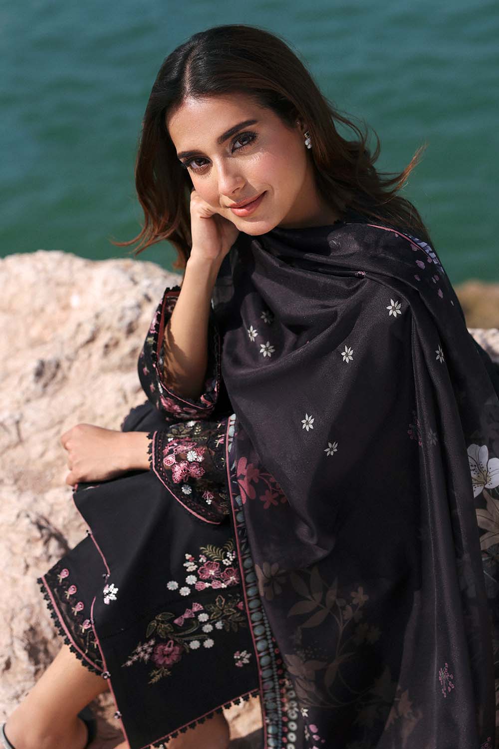 Seran | Afsanah Lawn 25 | ZOYA - by - Libasekhas UK - Registered Vendor of : Seran - 100% Original Designer Dresss