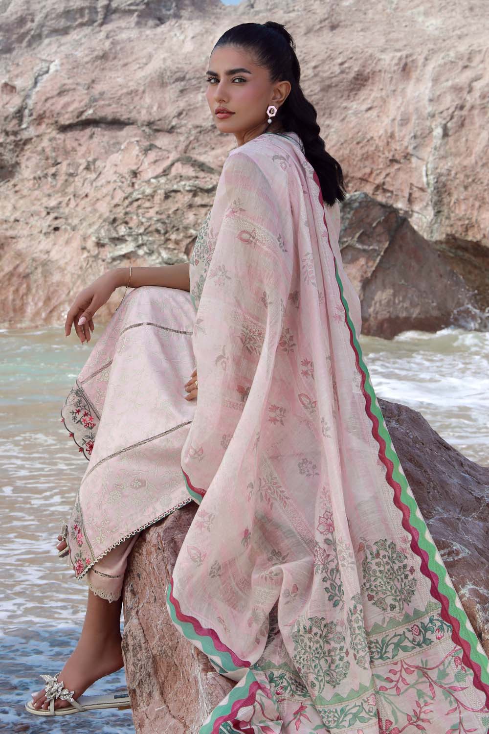 Seran | Afsanah Lawn 25 | INSA - by - Libasekhas UK - Registered Vendor of : Seran - 100% Original Designer Dresss